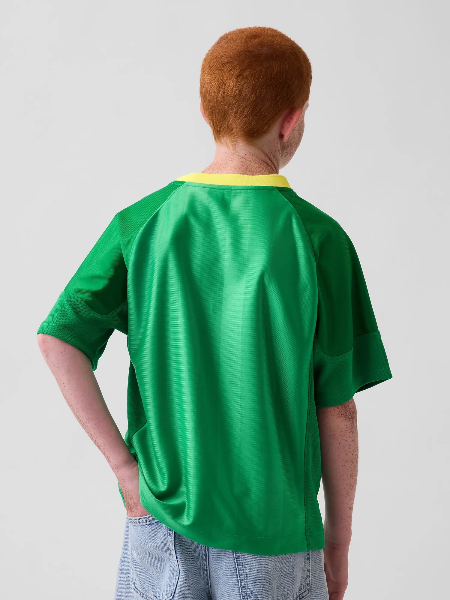 GAP Áo Thun Tay Ngắn Bé Trai - Oversized