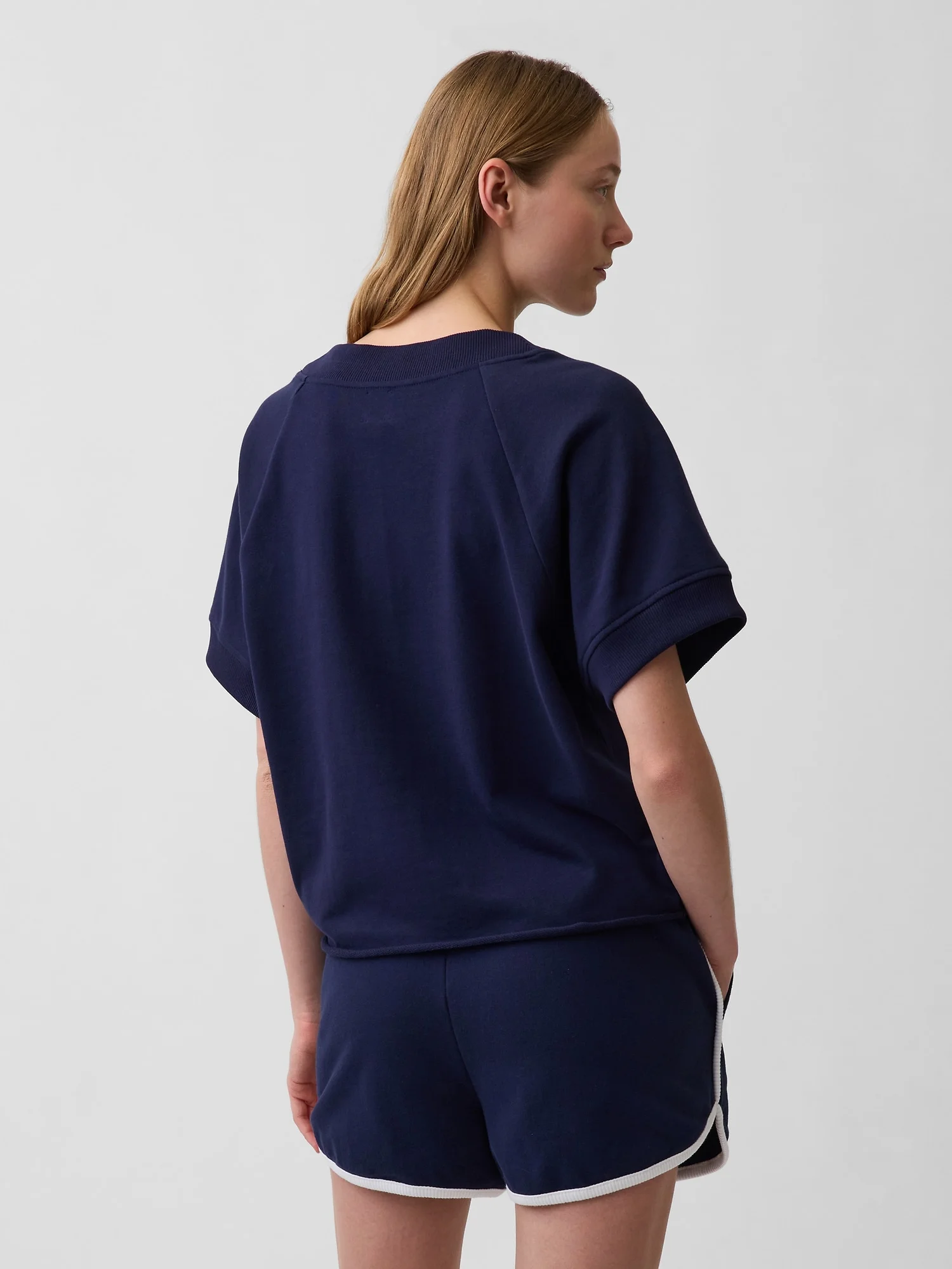 GAP Áo Thun Tay Ngắn Nữ - Oversized