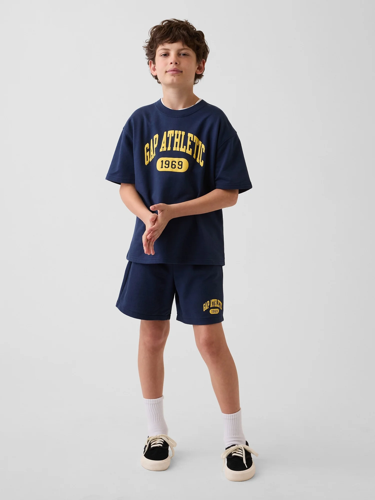 GAP Quần Short Bé Trai - Relaxed