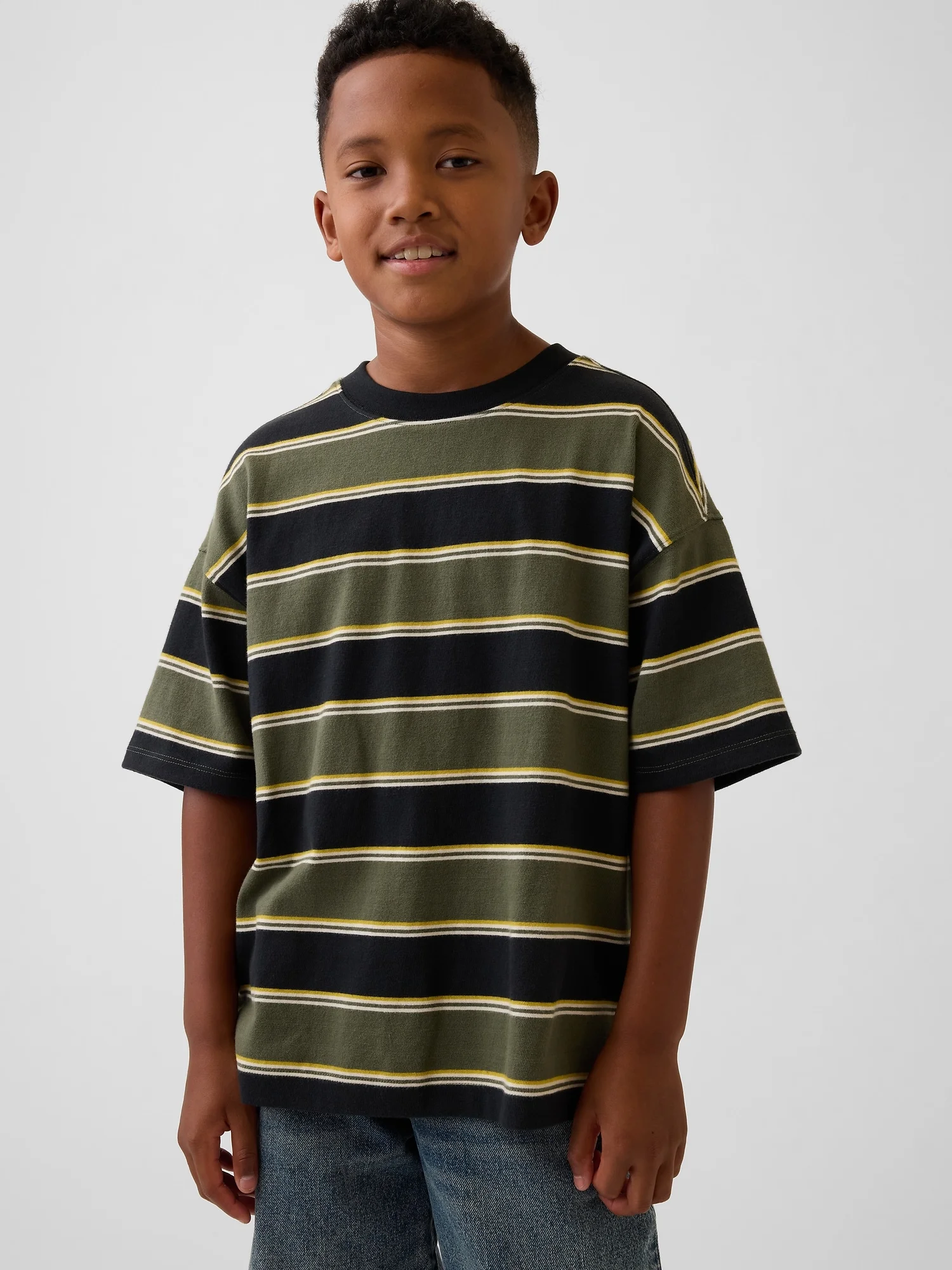 GAP Áo Thun Tay Ngắn Bé Trai - Oversized