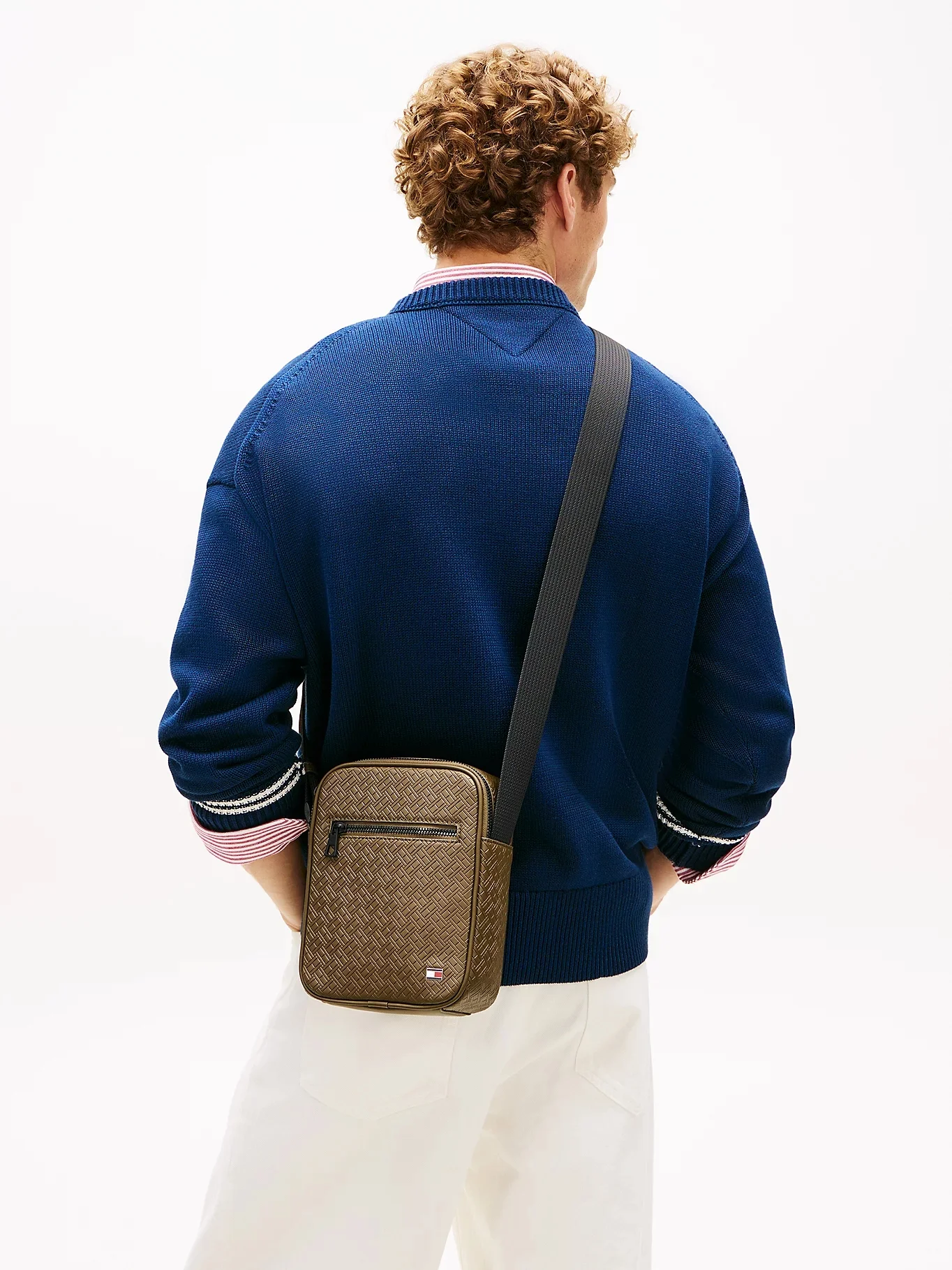 TOMMY HILFIGER Túi Đeo Chéo Nam TH Embossed Flag Mini Reporter