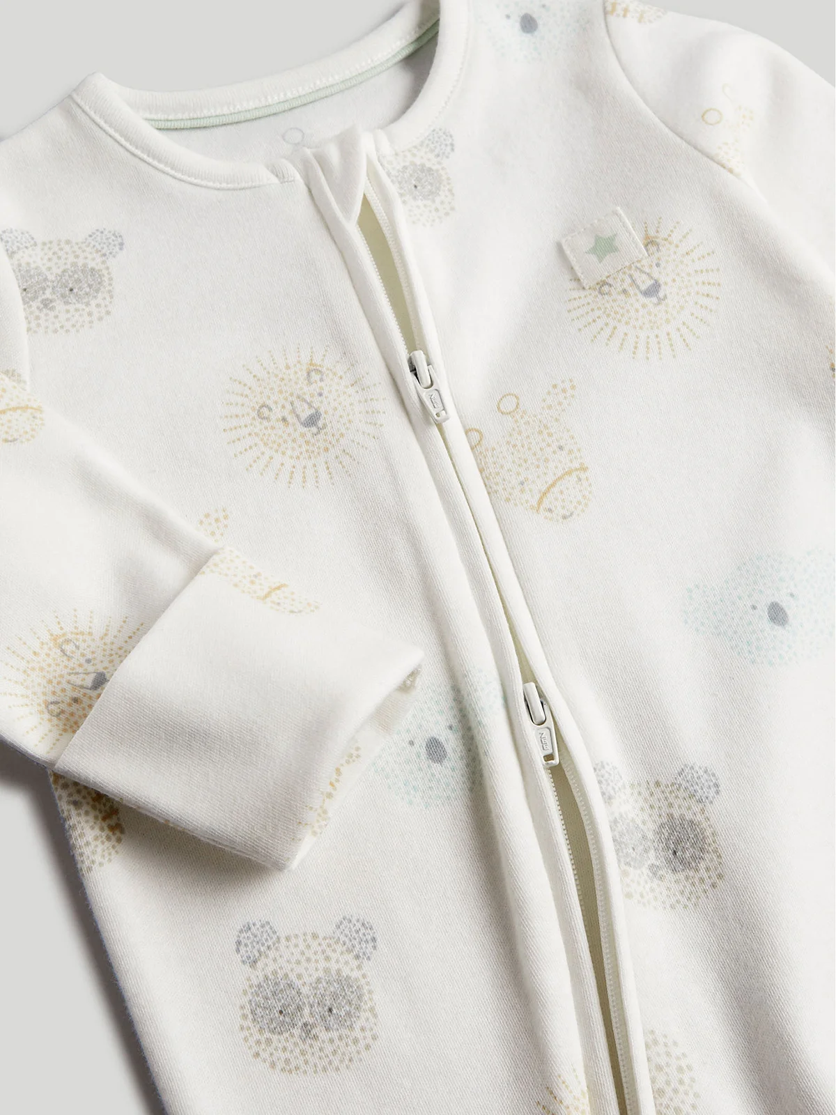 mothercare áo liền quần em bé