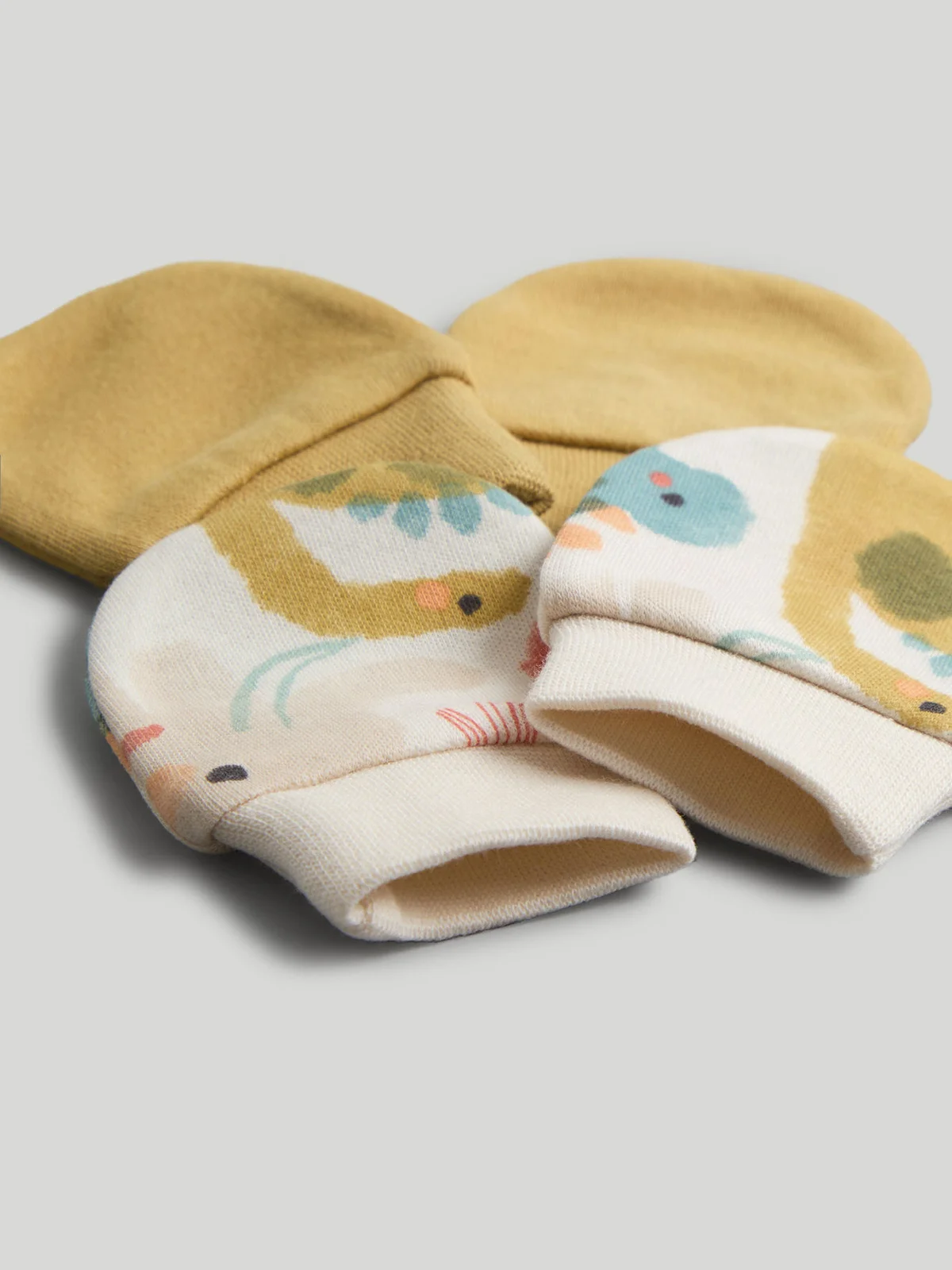 mothercare Bộ 2: bao tay bé trai