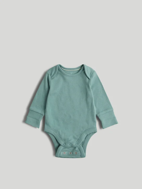 mothercare Bộ 2: áo, quần yếm bé trai