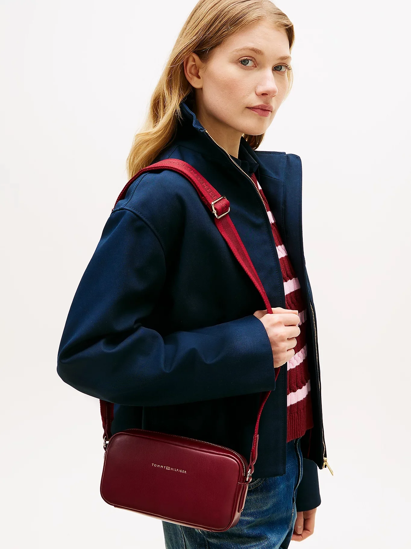 TOMMY HILFIGER Túi Đeo Chéo Nữ TH Essential Camera Bag