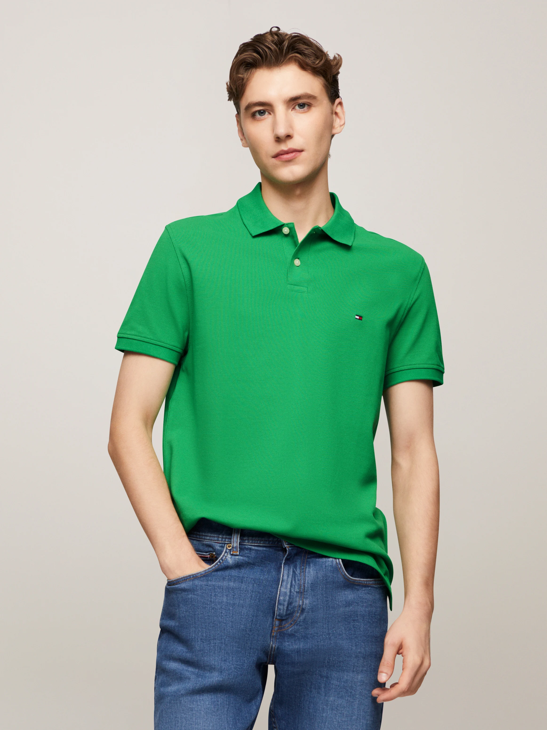 RADIANT GREEN