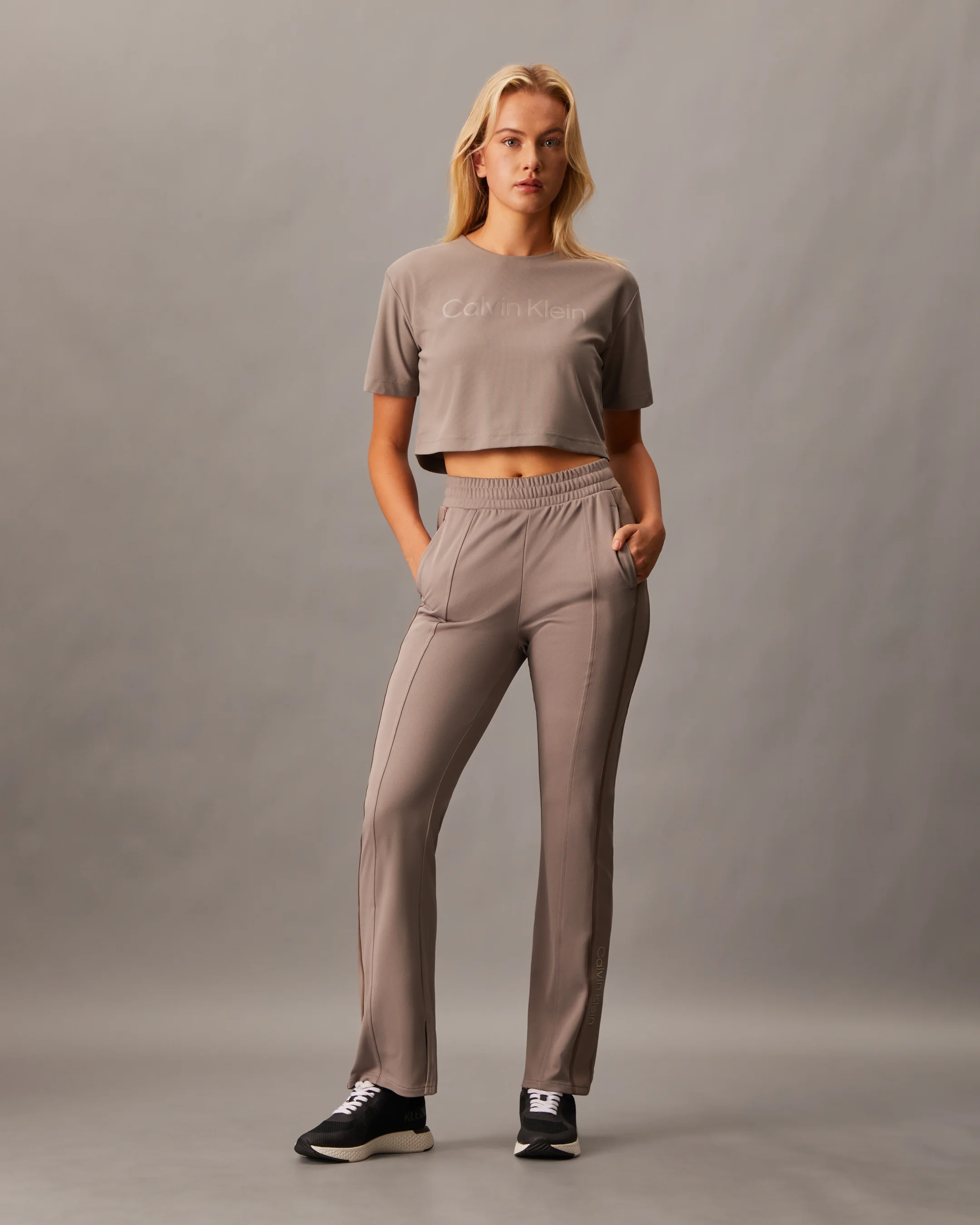 CK SPORT Áo Thun Thể Thao Nữ