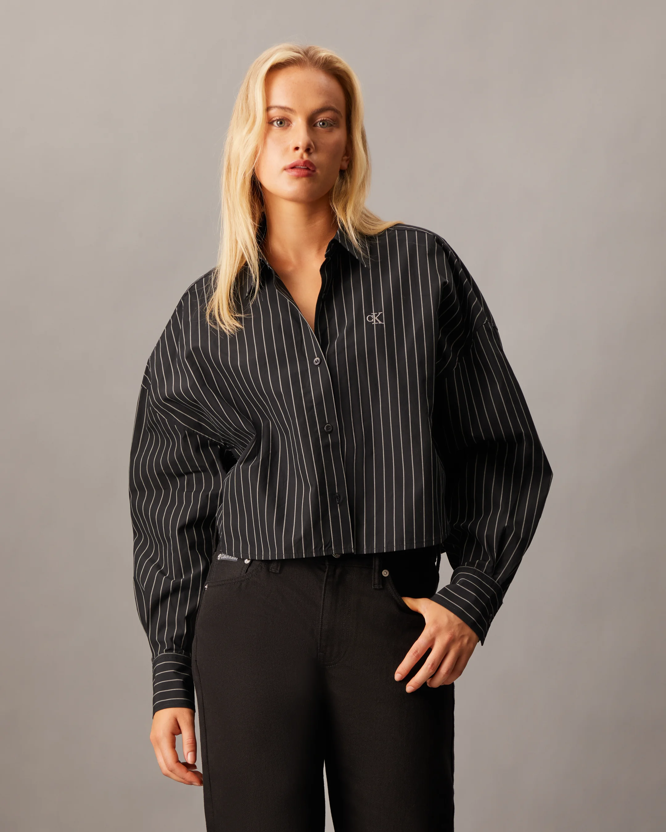 CK JEANS Áo Sơ Mi Nữ Cropped Fit