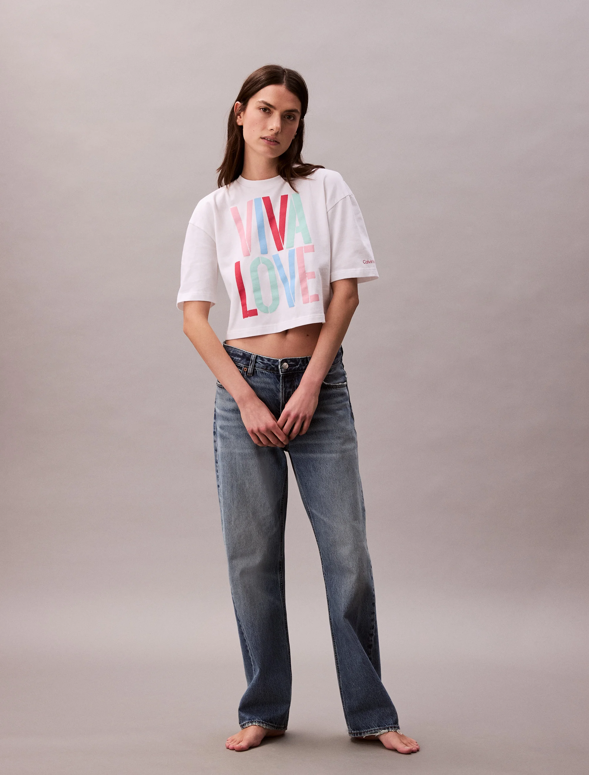 CK JEANS Áo Thun Nữ Marc Hundley Pride Viva Love Cropped Relaxed Fit