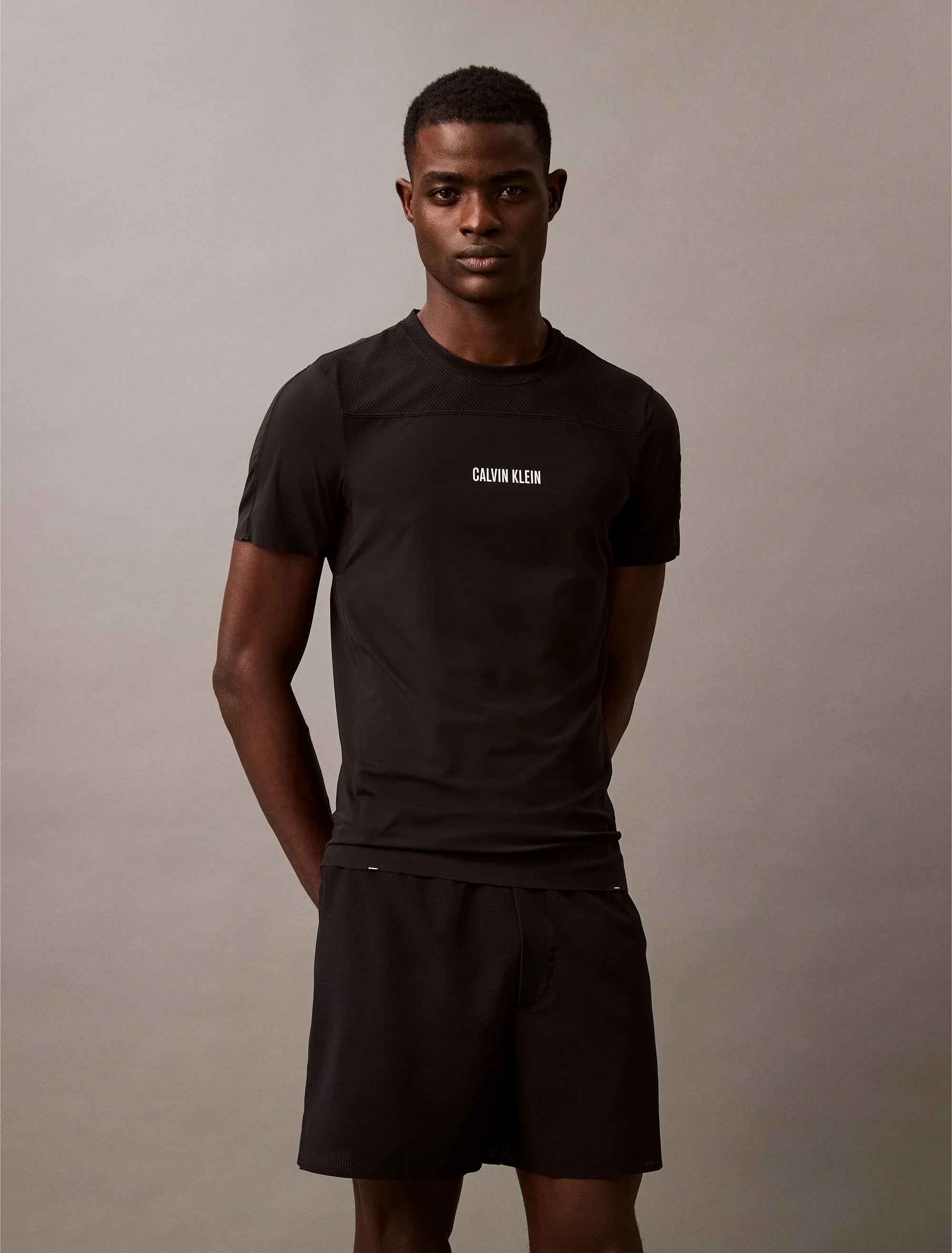 CK SPORT Áo Thun Thể Thao Nam Fitted Fit