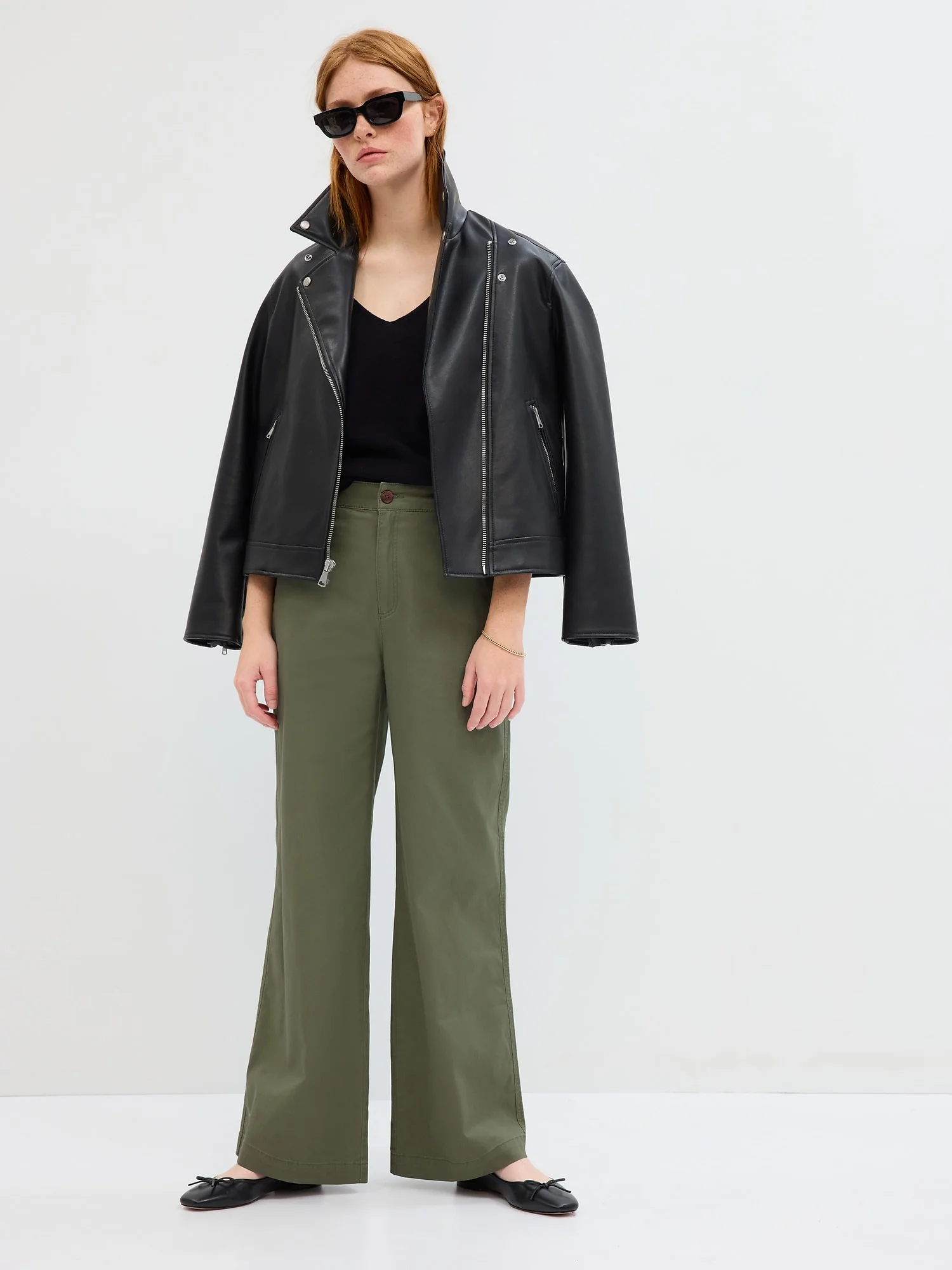 GAP Quần Vải Dài Nữ - High Rise Girlfriend Khaki Wide Leg
