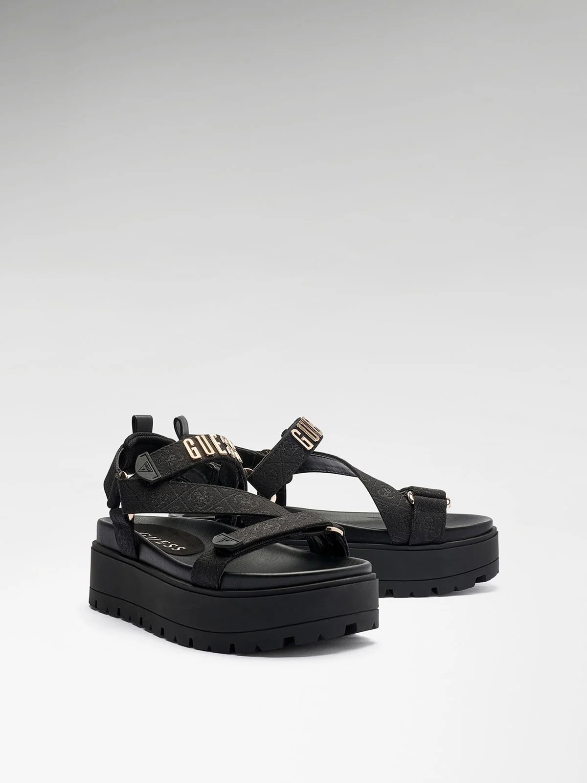 GUESS FOOTWEAR Giày Xăng Đan Nữ - gwFETTA