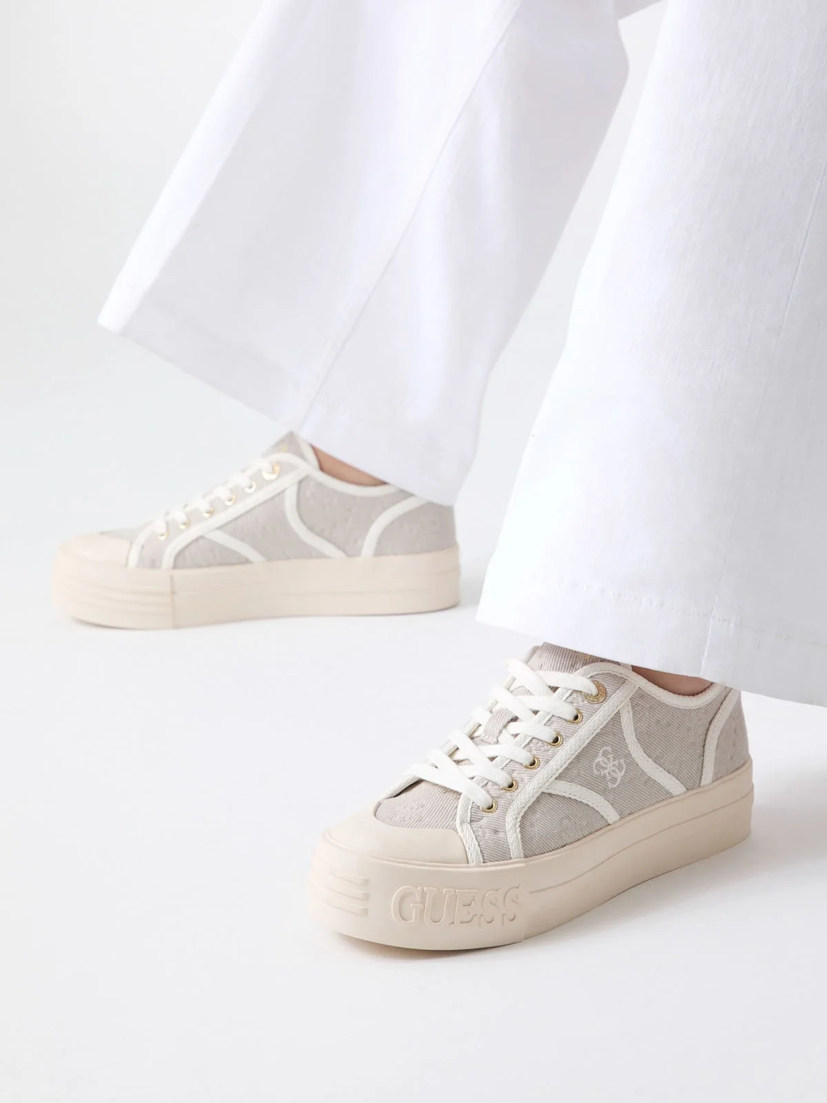 GUESS FOOTWEAR Giày Kiểu Thể Thao Nữ - gwISSAH
