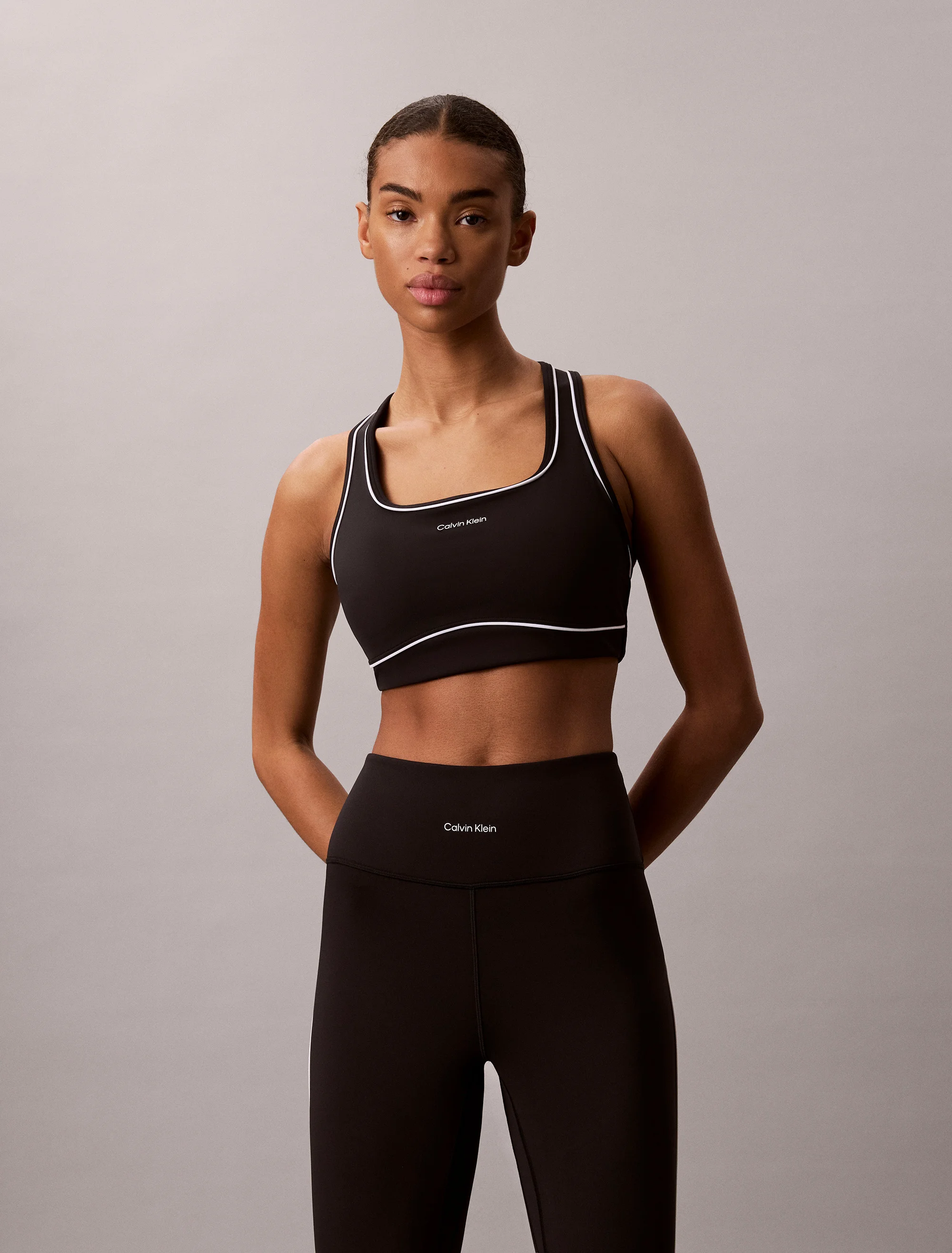 CK SPORT Áo Bra Thể Thao Nữ Icon Sport Piping Bra
