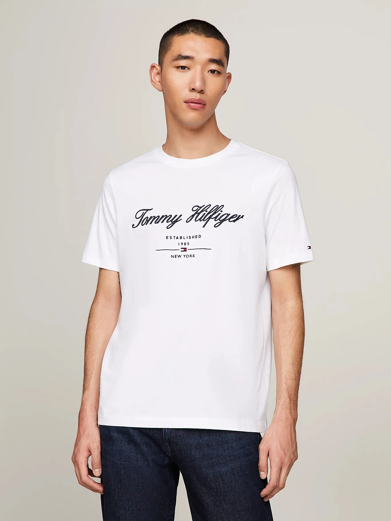 TOMMY HILFIGER Áo Thun Nam Tay Ngắn Script Logo Tee
