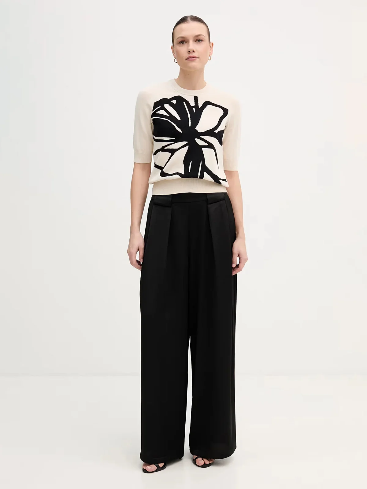 DKNY Áo Len Nữ S/S Graffiti Floral Jcqd Swtr