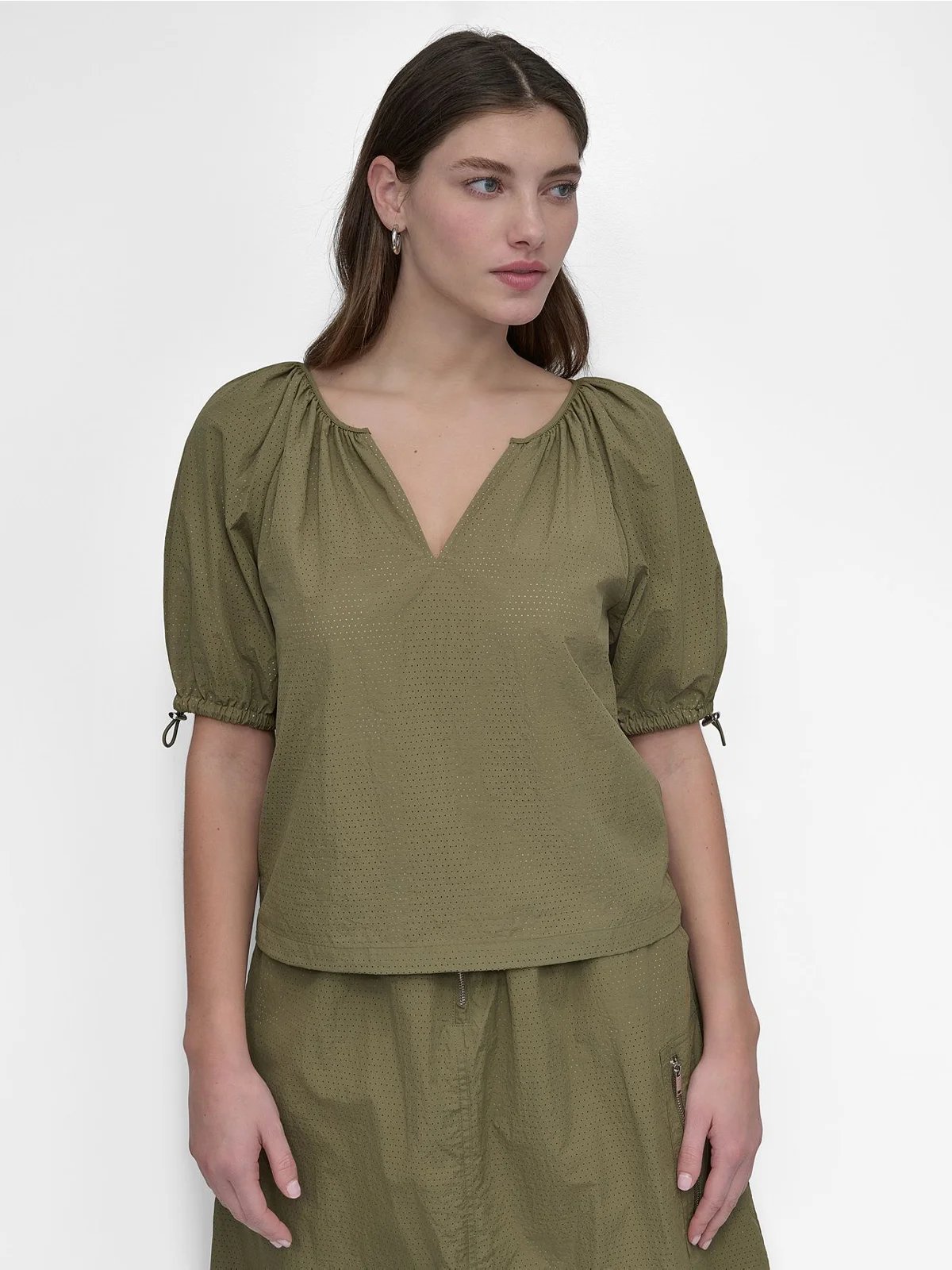 DKNY Áo Kiểu Nữ Bungee Slv Perforated Tech Top