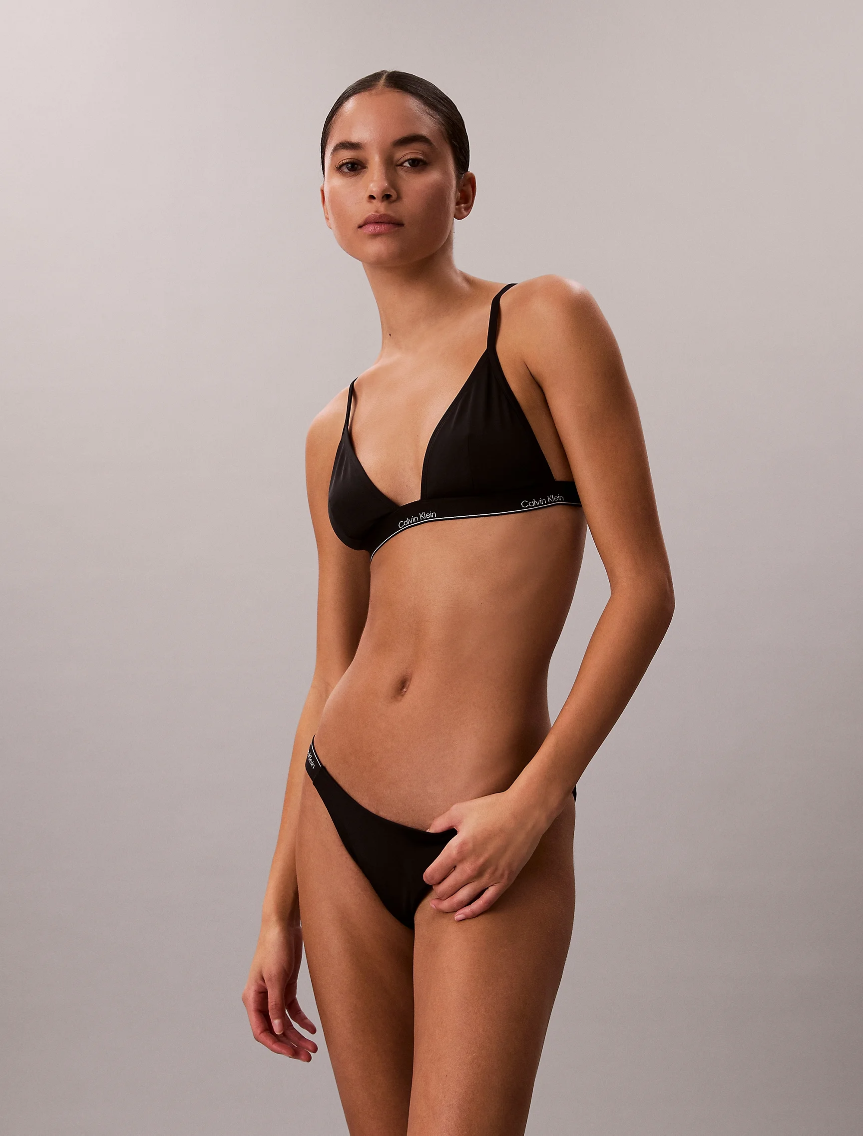 CK SPORT Áo Bơi Nữ Triangle