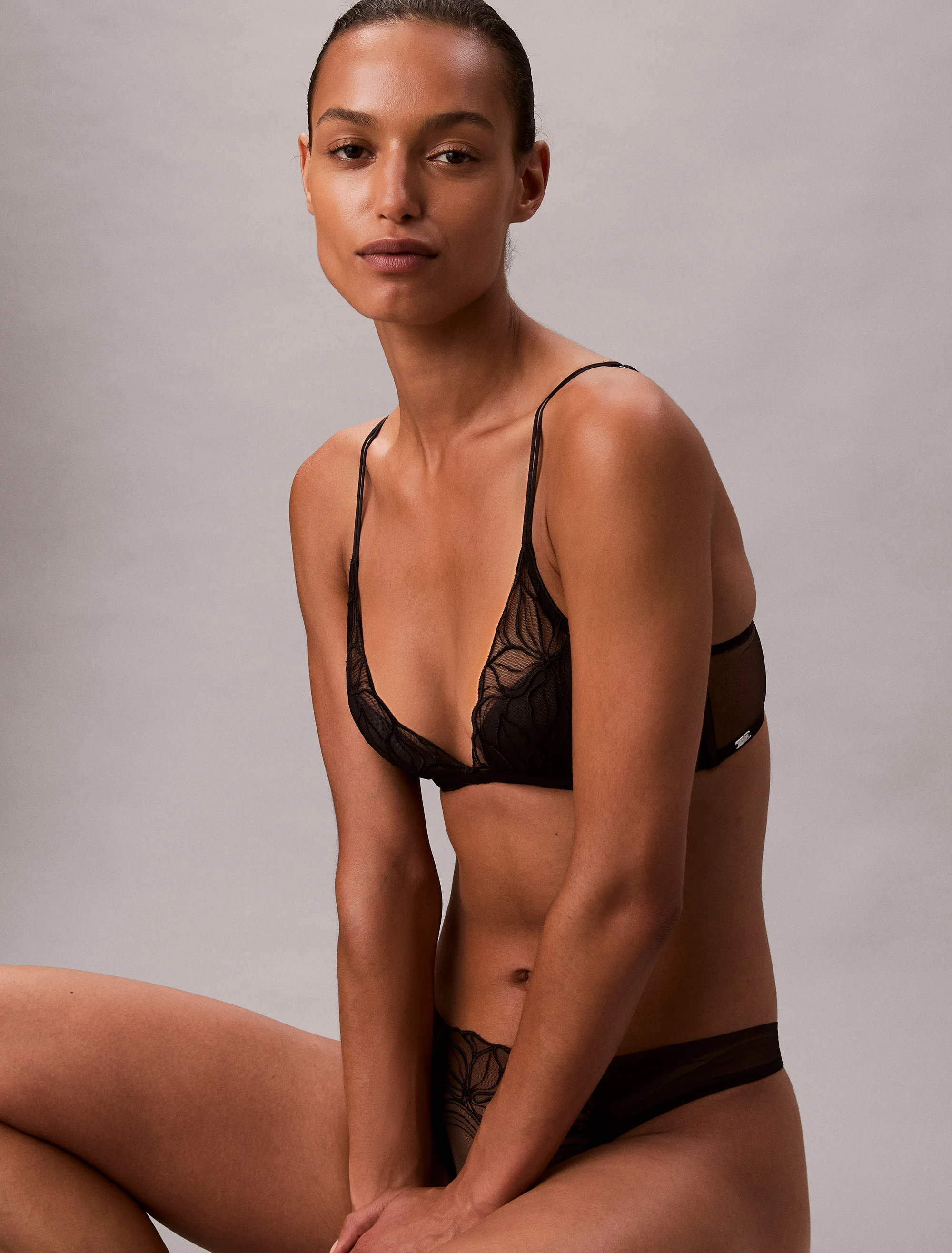 CK UNDERWEAR Áo Lót Nữ Plunge Fit