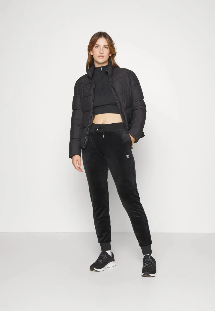 GUESS ATHLEISURE Quần Dài Thể Thao Nữ - Couture Straight Long Pant