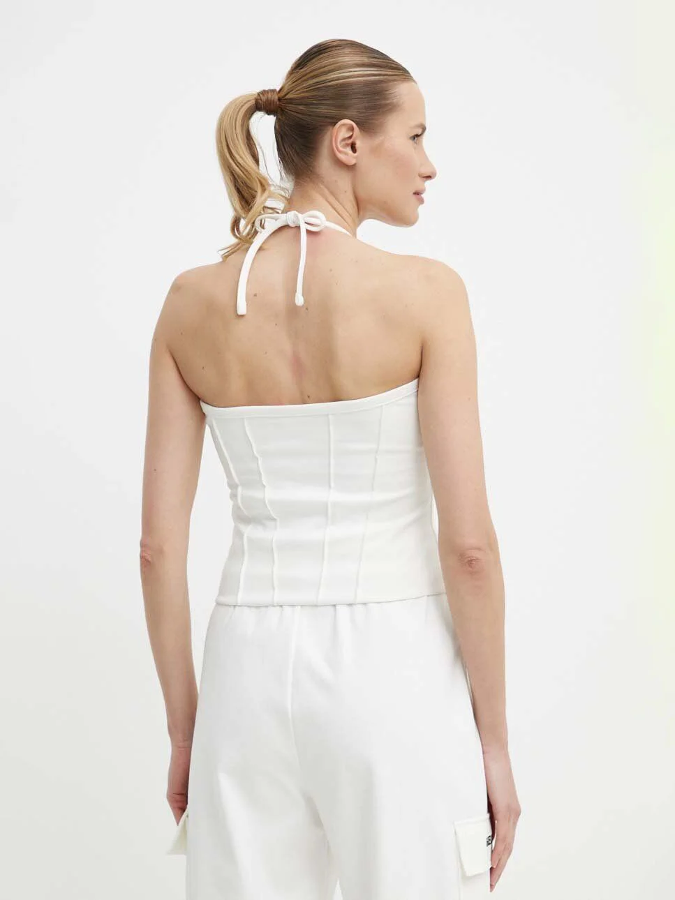 GUESS ATHLEISURE Áo Thun Kiểu Thể Thao Nữ Ruth Bralet Top