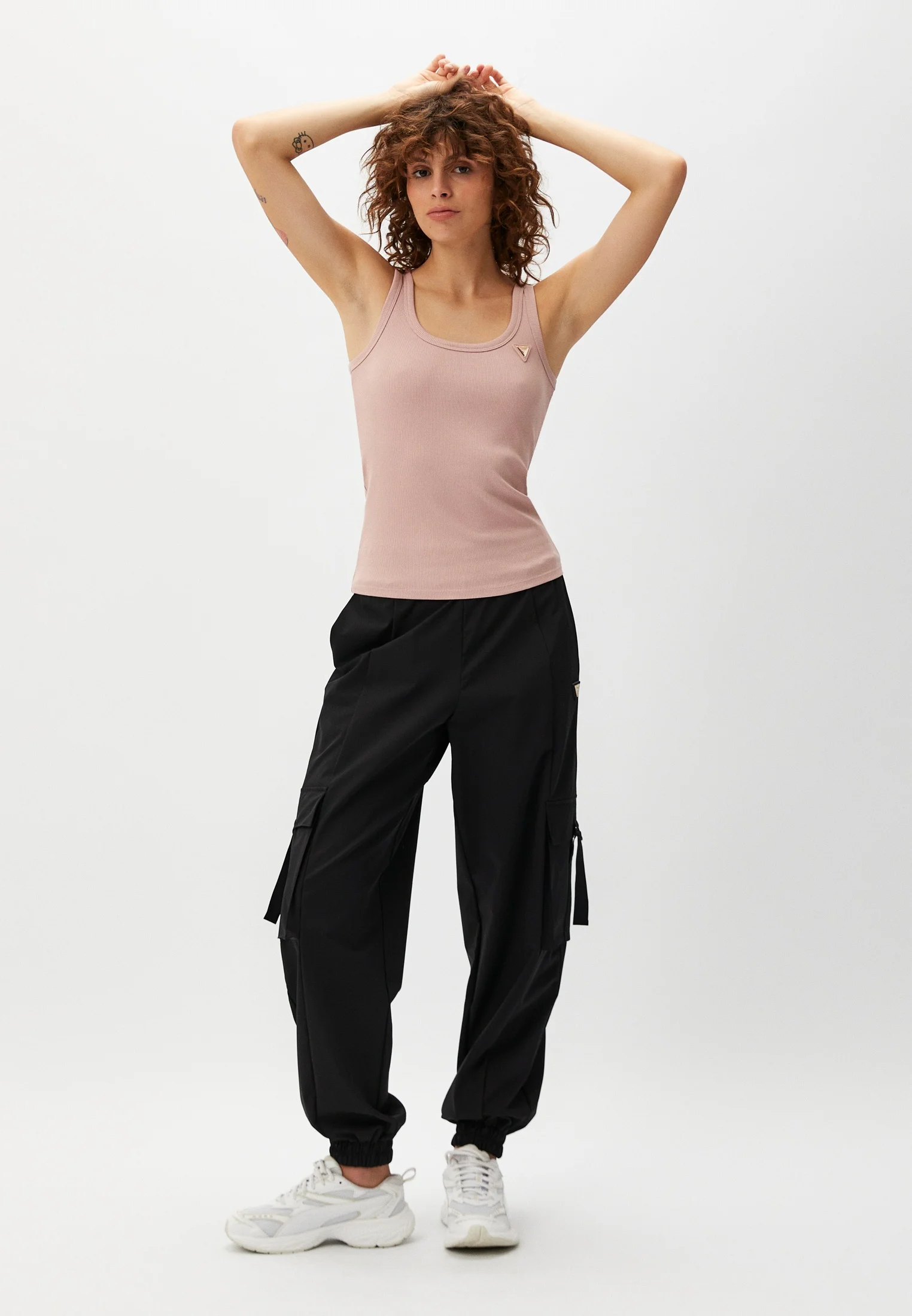 GUESS ATHLEISURE Áo Thun Kiểu Thể Thao Nữ - Colette Rib Tank