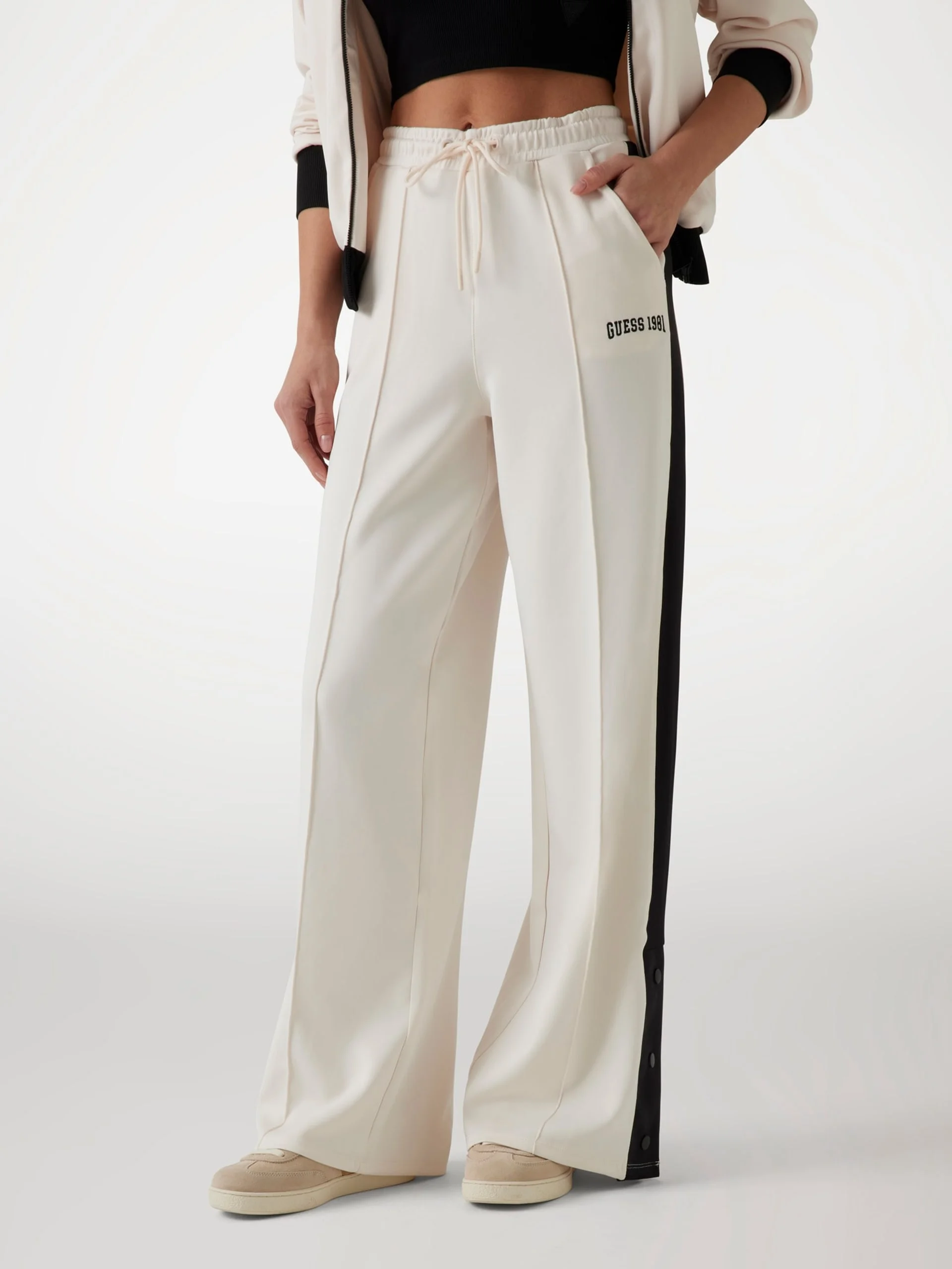 GUESS ATHLEISURE Quần Dài Kiểu Thể Thao Nữ Suzanne Straight Leg Pant
