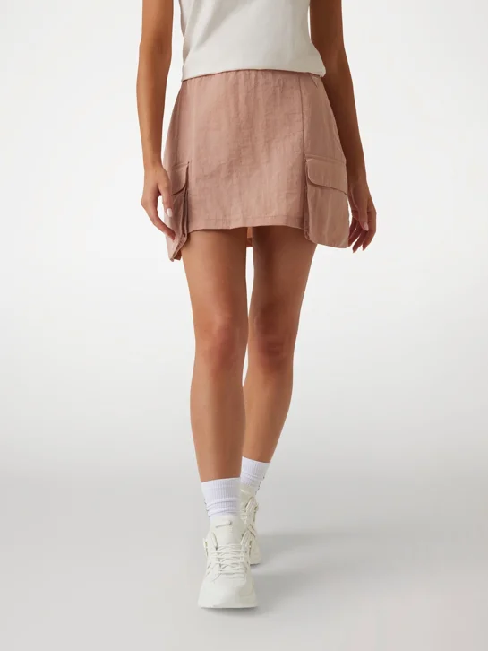 GUESS ATHLEISURE Chân Váy Kiểu Thể Thao Nữ Sylvie Skirt