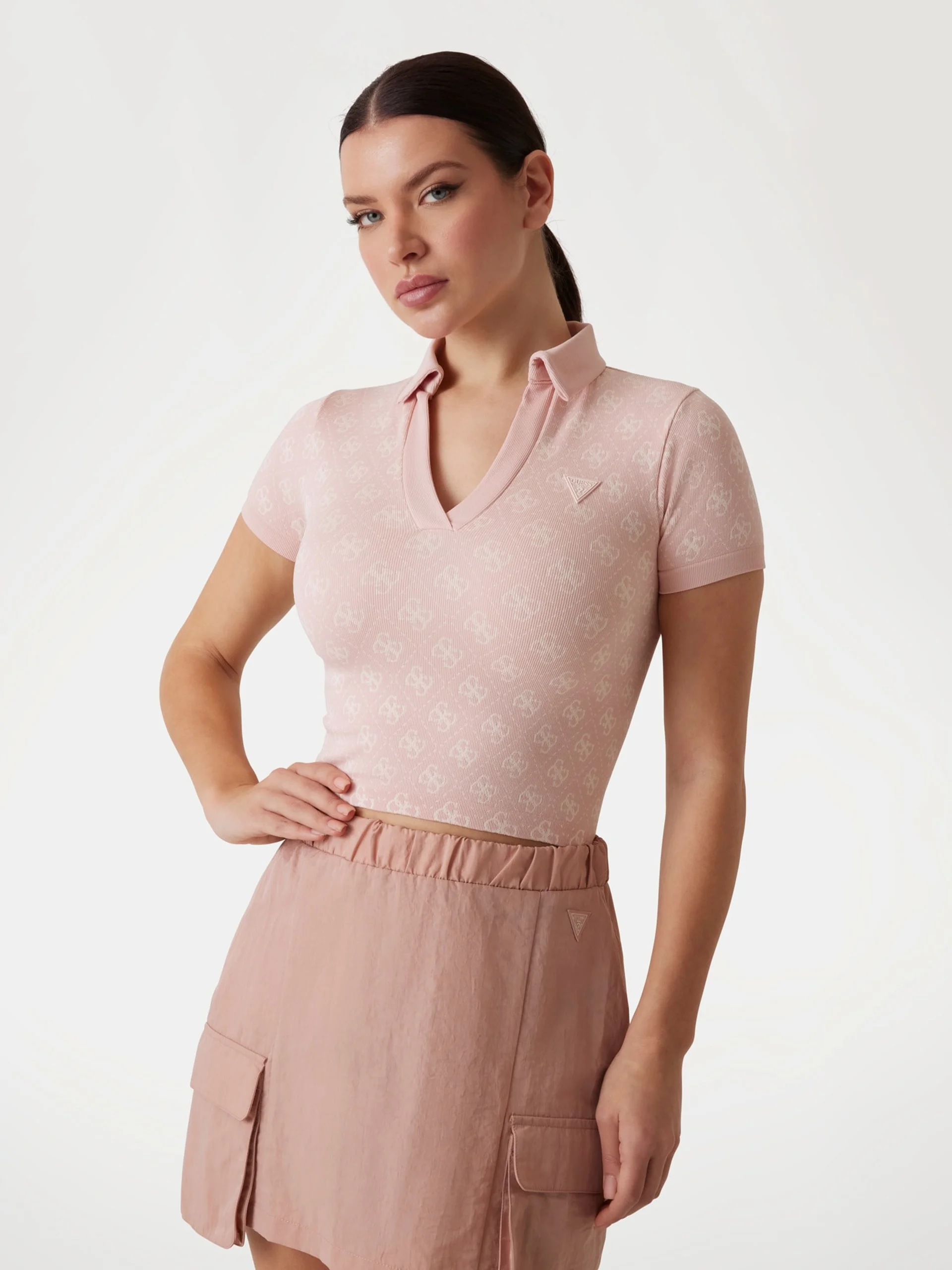 GUESS ATHLEISURE Áo Thun Kiểu Thể Thao Nữ - 4G Rhombus Ss Top Seamless