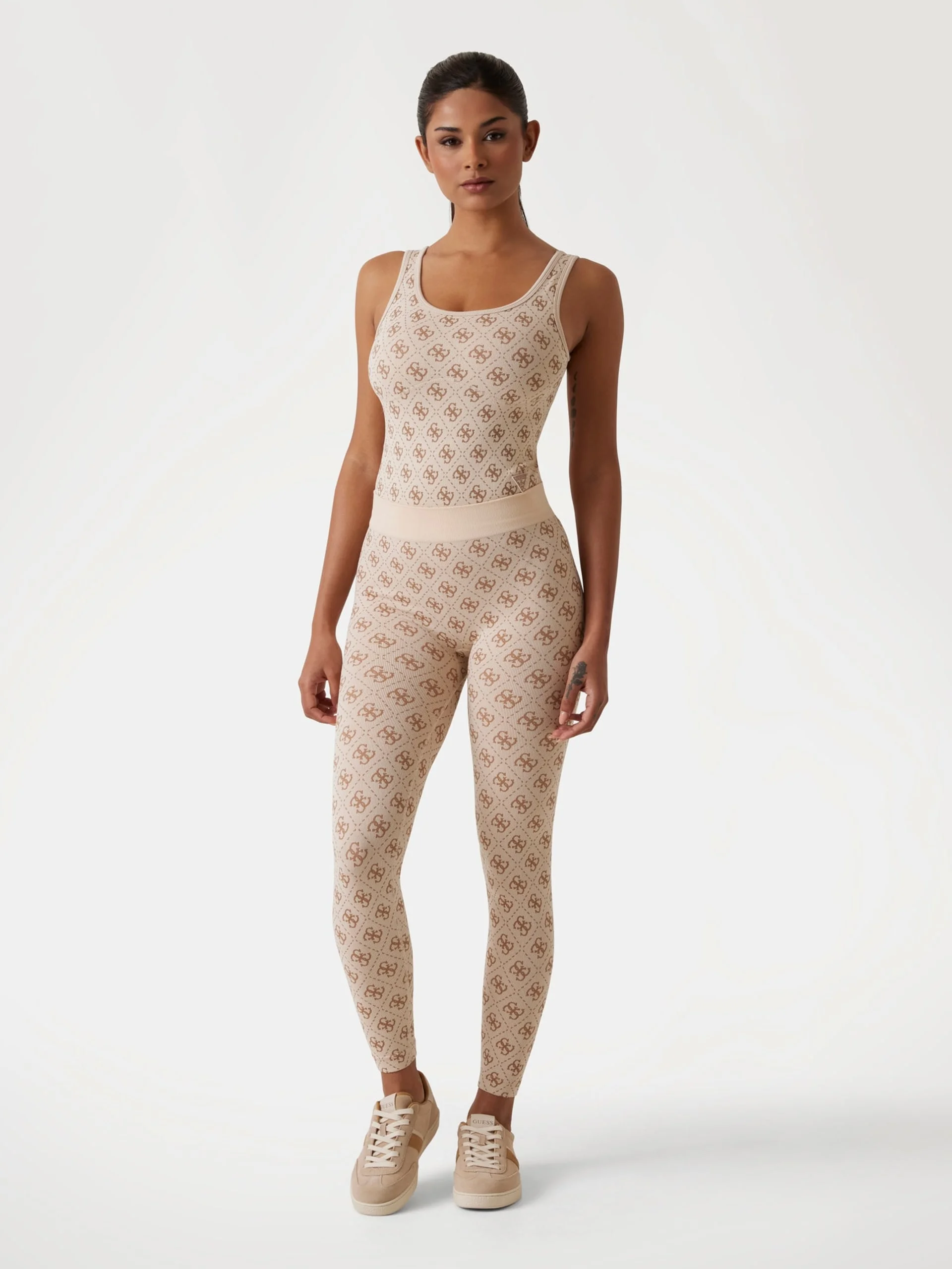 GUESS ATHLEISURE Áo Thun Kiểu Thể Thao Nữ - 4G Rhombus Active Top Seamless