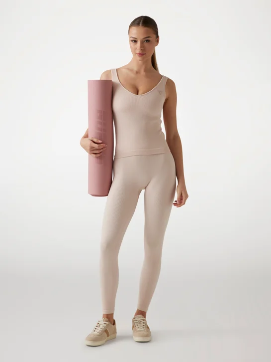 GUESS ATHLEISURE Áo Thun Kiểu Thể Thao Nữ - Martina Seamless Active Top