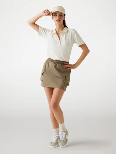 GUESS ATHLEISURE Áo Polo Kiểu Thể Thao Nữ - Peony Aop Ss Polo