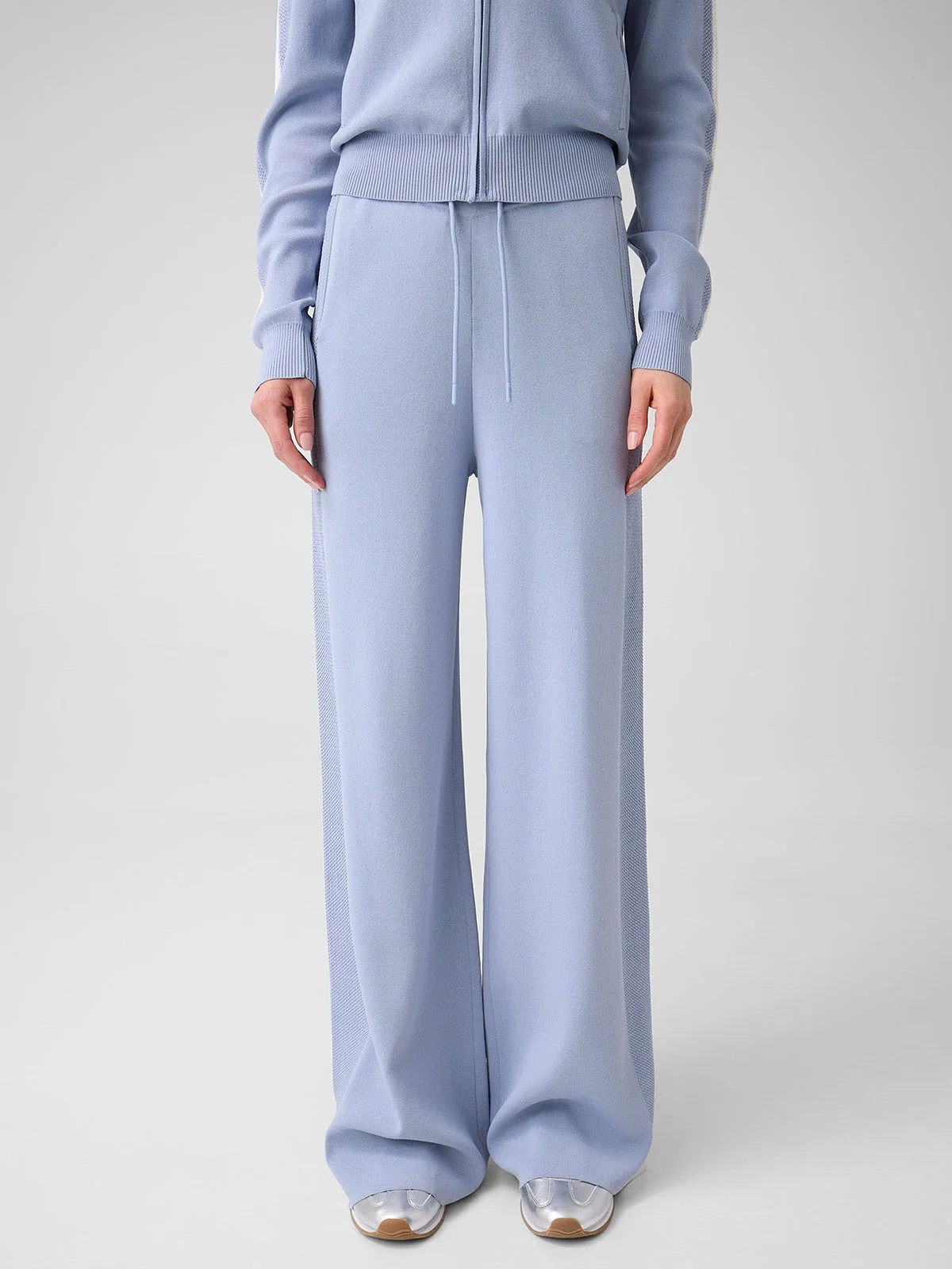 GUESS ATHLEISURE Quần Dài Thể Thao Nữ - Gabry Straight Pant Swtr
