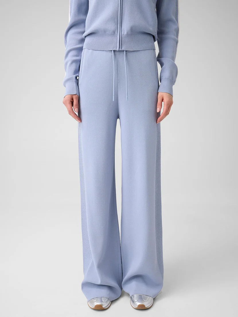GUESS ATHLEISURE Quần Dài Thể Thao Nữ - Gabry Straight Pant Swtr
