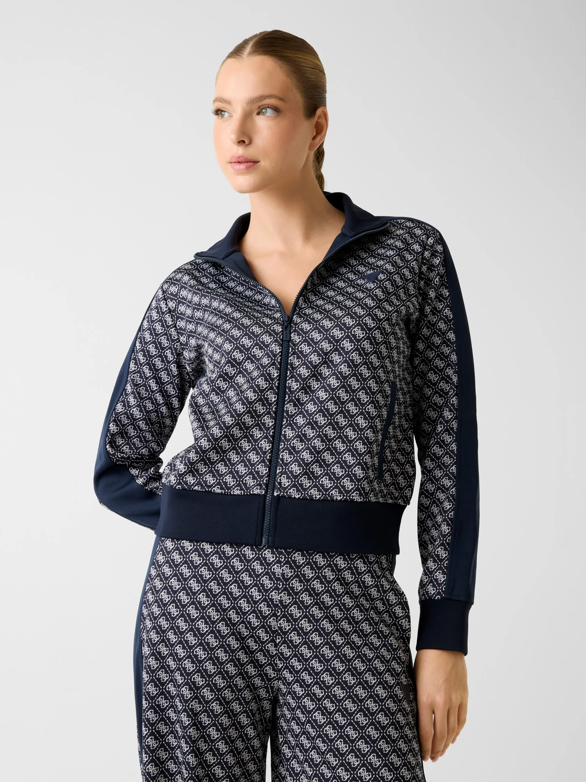 GUESS ATHLEISURE Áo Nỉ Kiểu Thể Thao Nữ - Maya 4G Fullzip Sweatshirt