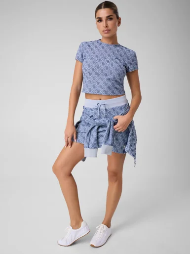 GUESS ATHLEISURE Áo Thun Thể Thao Nữ - 4G Allover Ss Tee