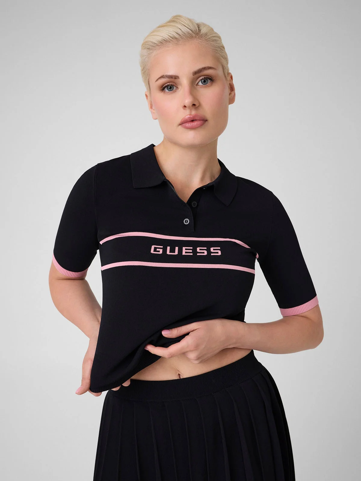 GUESS ATHLEISURE Áo Len Kiểu Thể Thao Nữ - Meissa Polo Ss Swtr