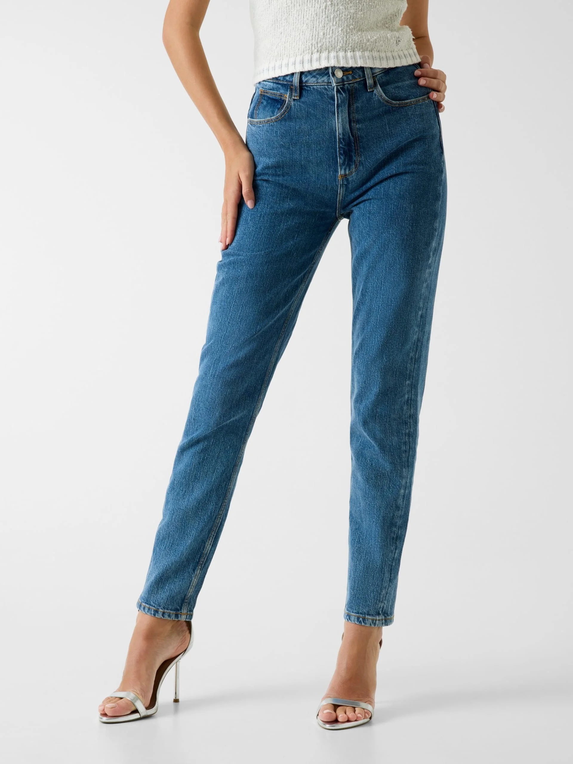 GUESS WOMAN Quần Jeans Nữ - Mom Jean