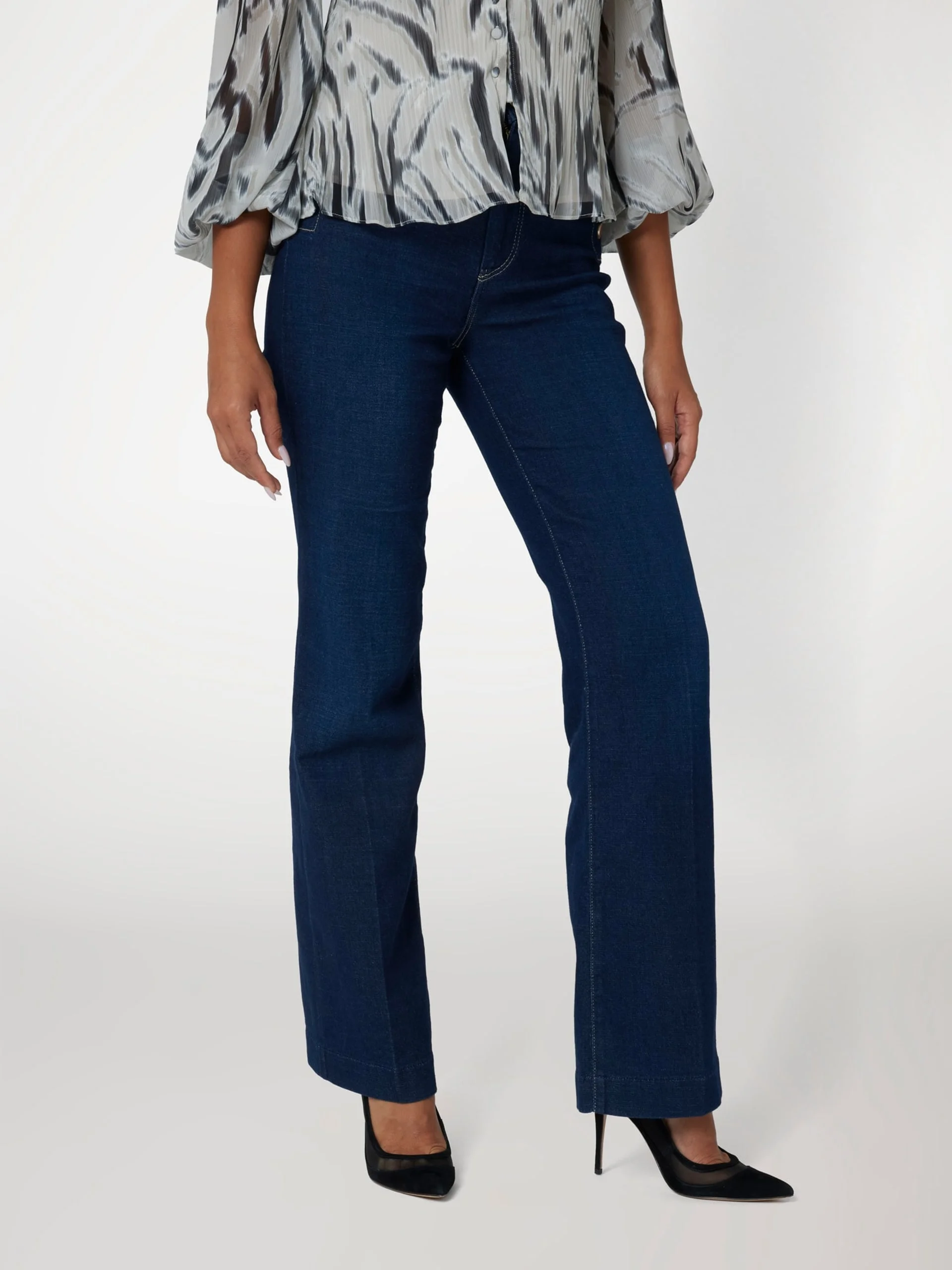 GUESS WOMAN Quần Jean Nữ - New Faye Pant