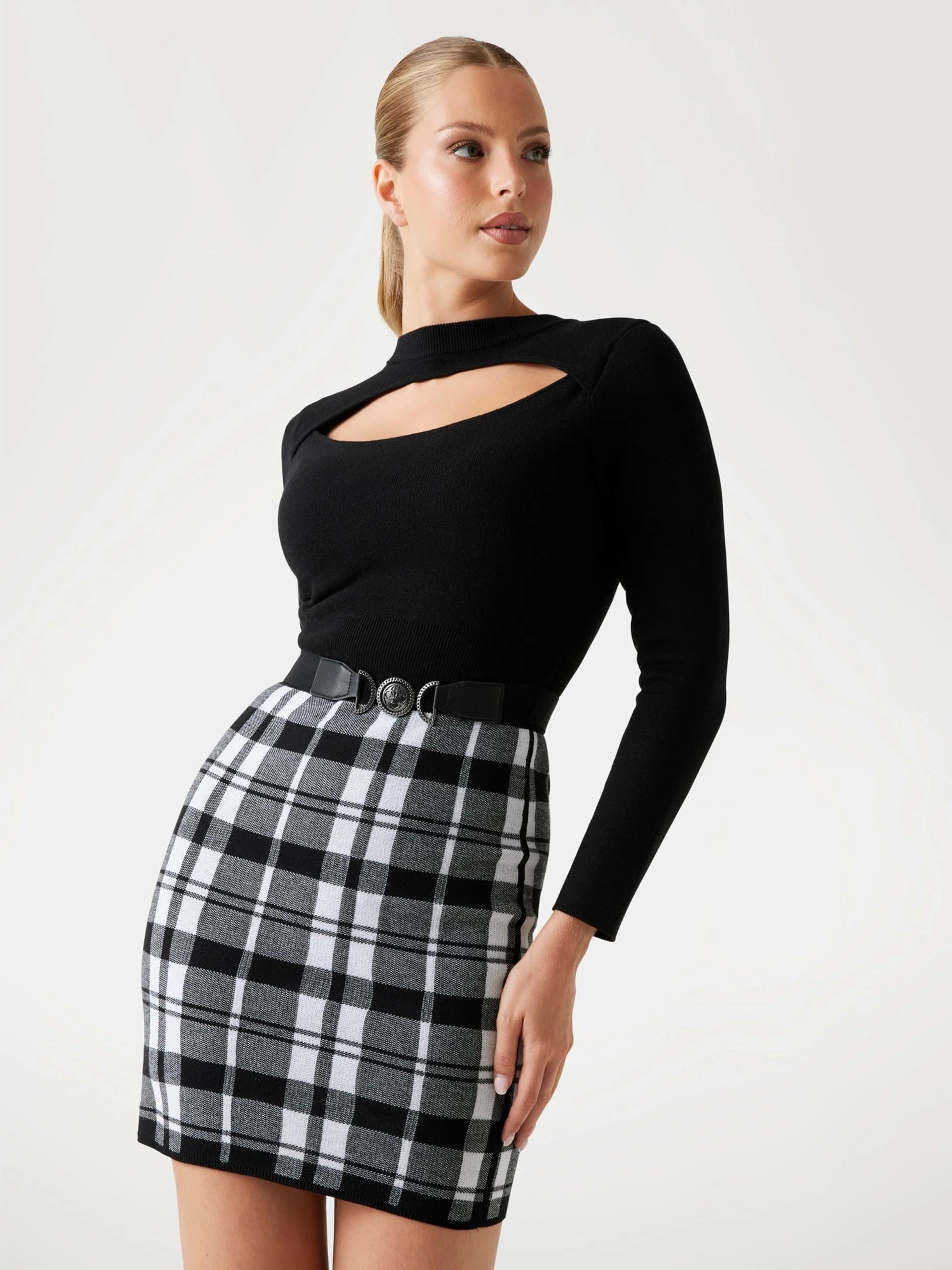 GUESS WOMAN Đầm Nữ-Ls Coraline Swtr Dre