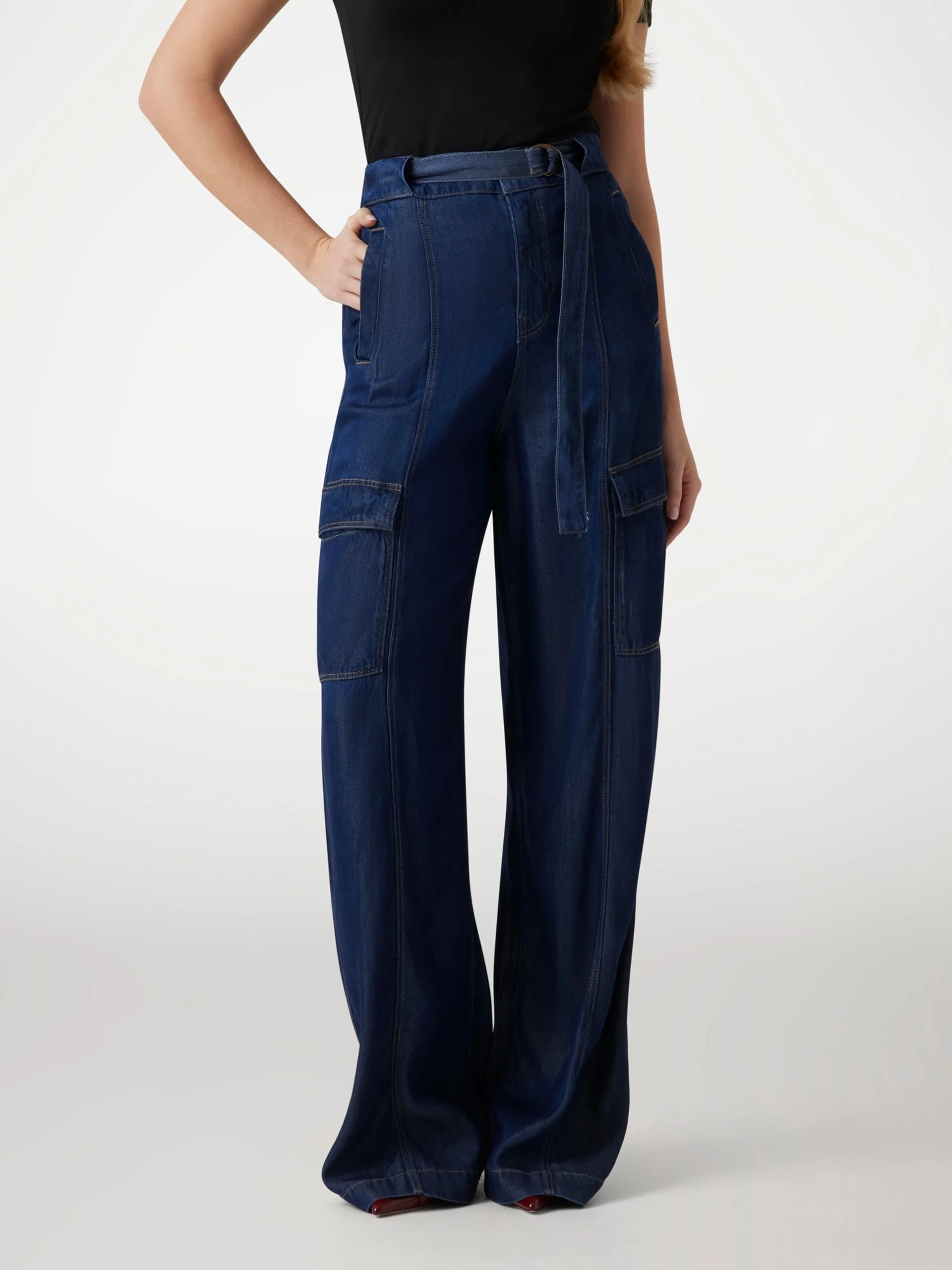 GUESS WOMAN Quần Jeans Nữ - Agatha Cargo