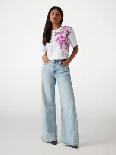 GUESS WOMAN Áo Thun Nữ - Cn Ss Logo Palm Print Tee