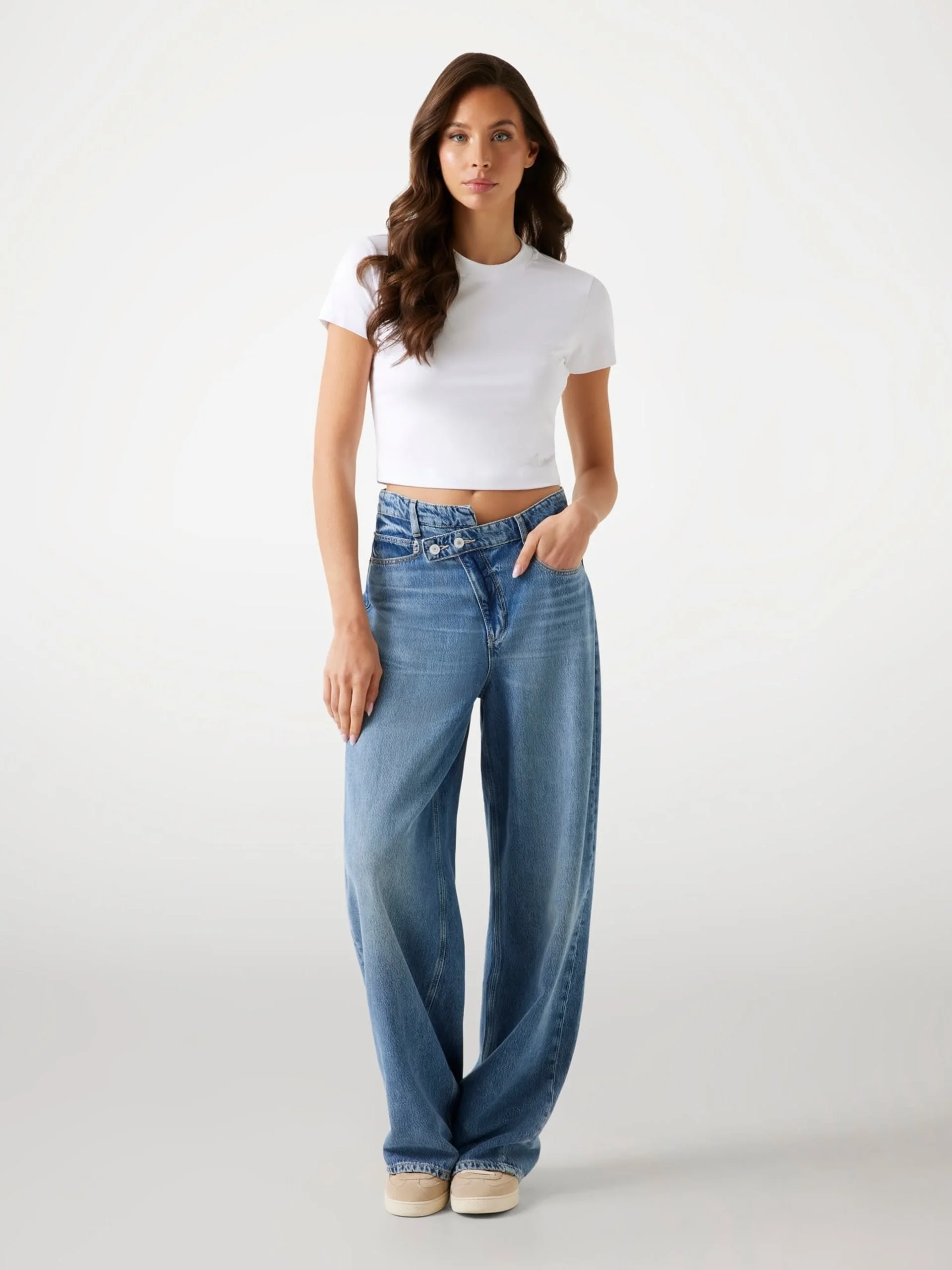 GUESS WOMAN Quần Jeans Nữ - Gina Wide Leg