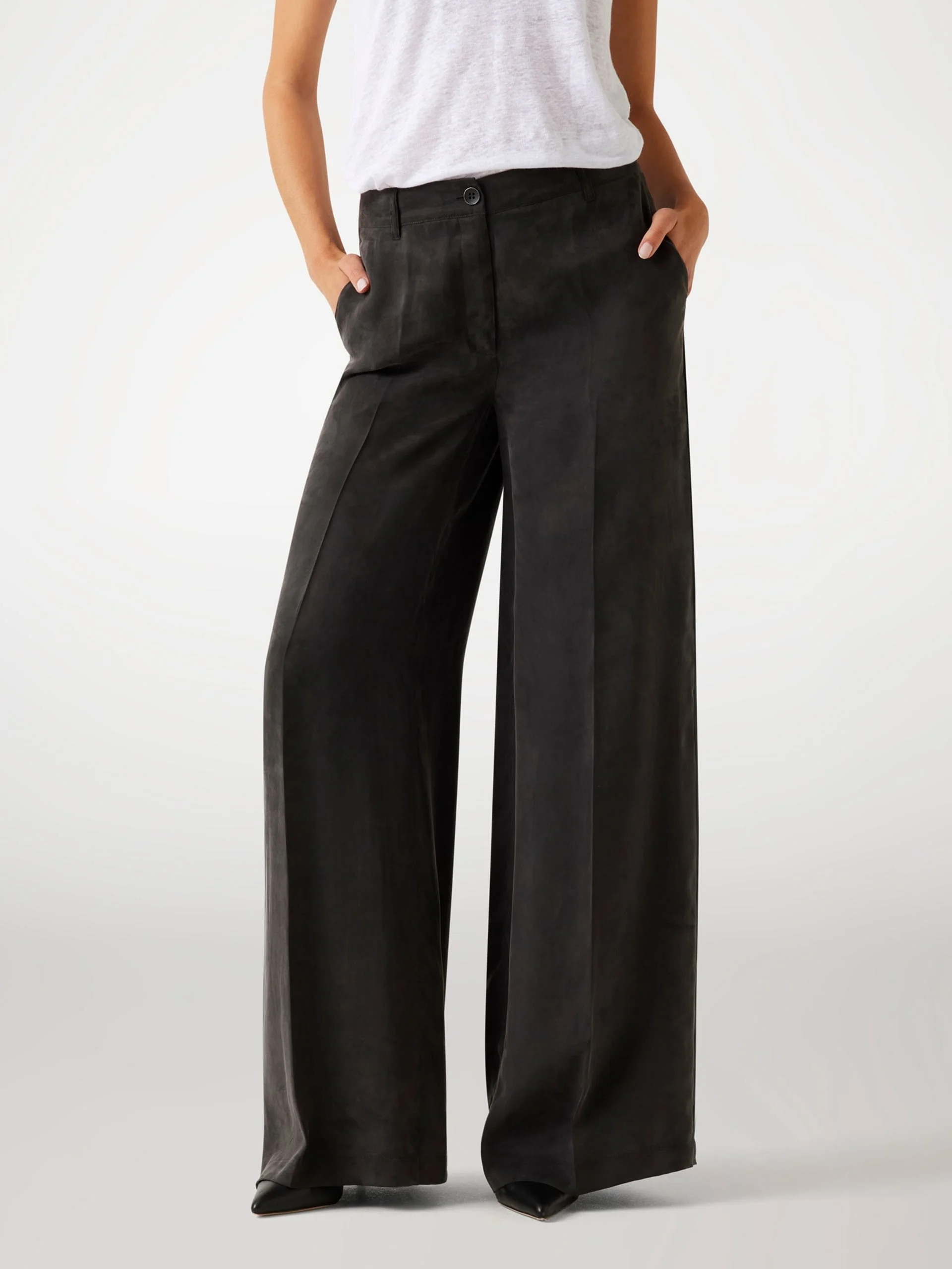 GUESS WOMAN Quần Nữ - Celestine Fluid Pleats Pant