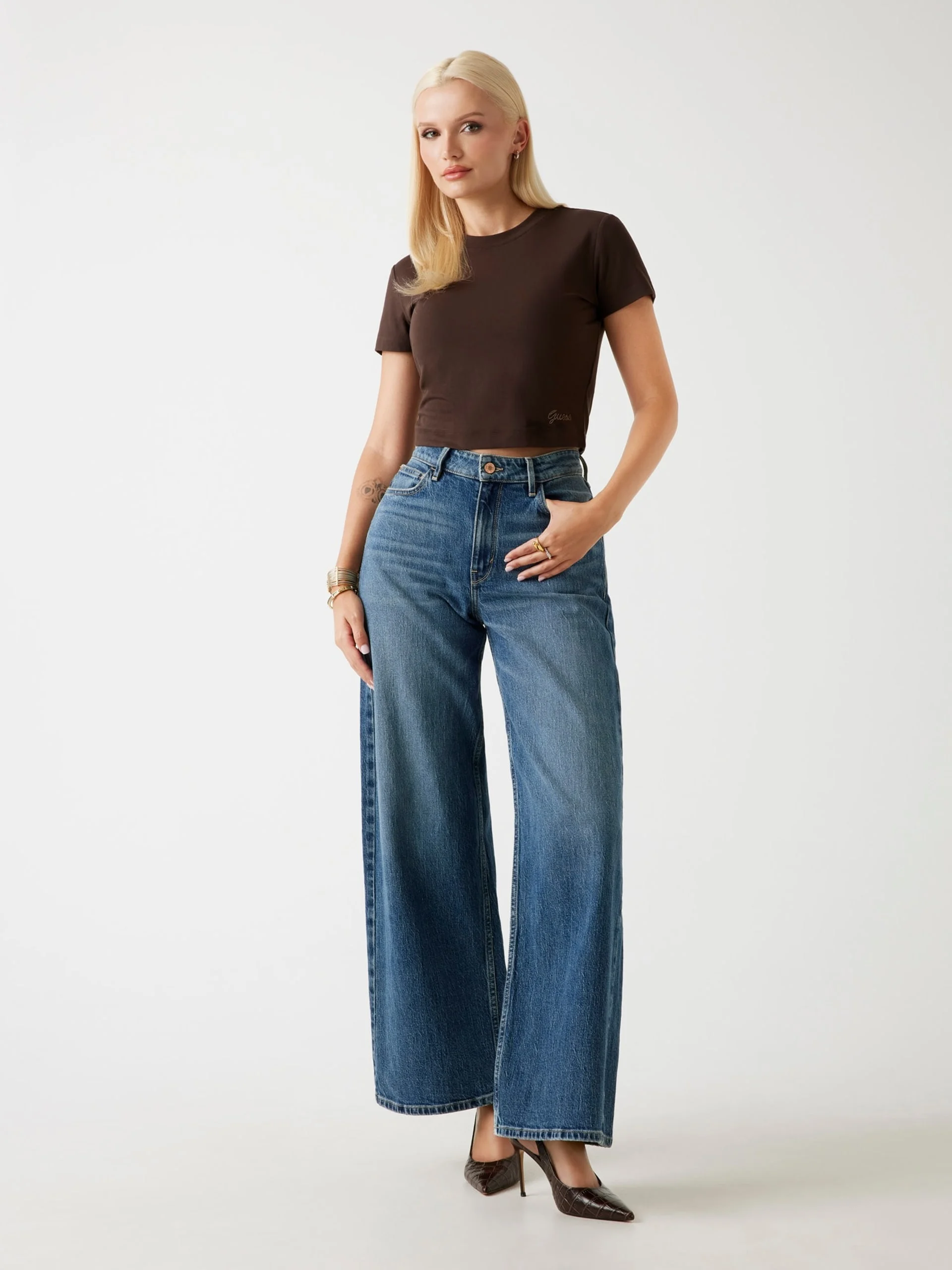 GUESS WOMAN Áo Thun Nữ-Ss Basic Mini Logo T