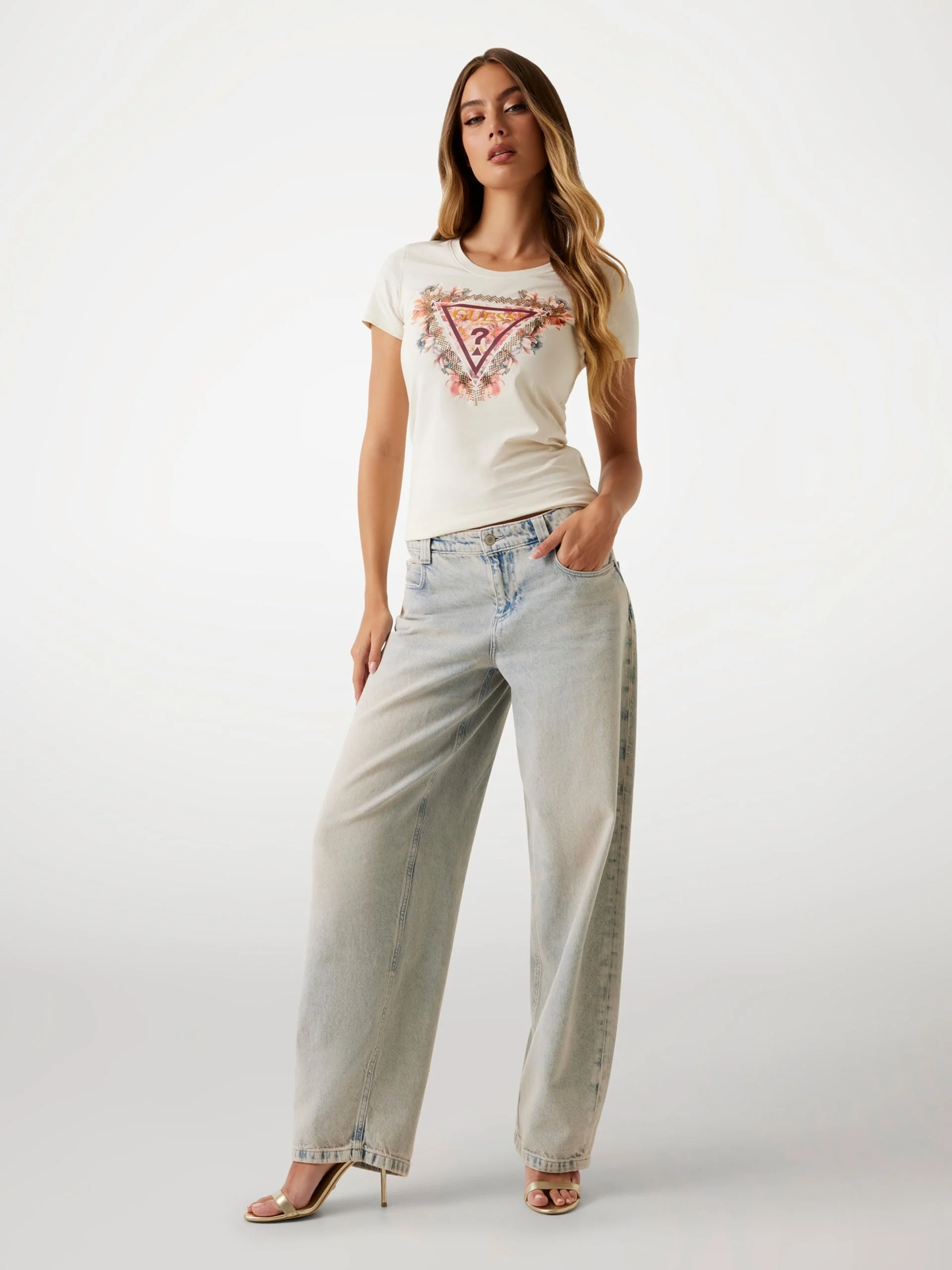 GUESS WOMAN Áo Thun Nữ - Ss Triangle Flowers Tee