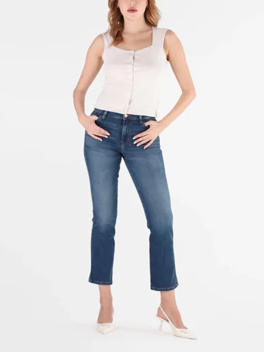 GUESS WOMAN Quần Dài Jeans Nữ - Sexy Straight