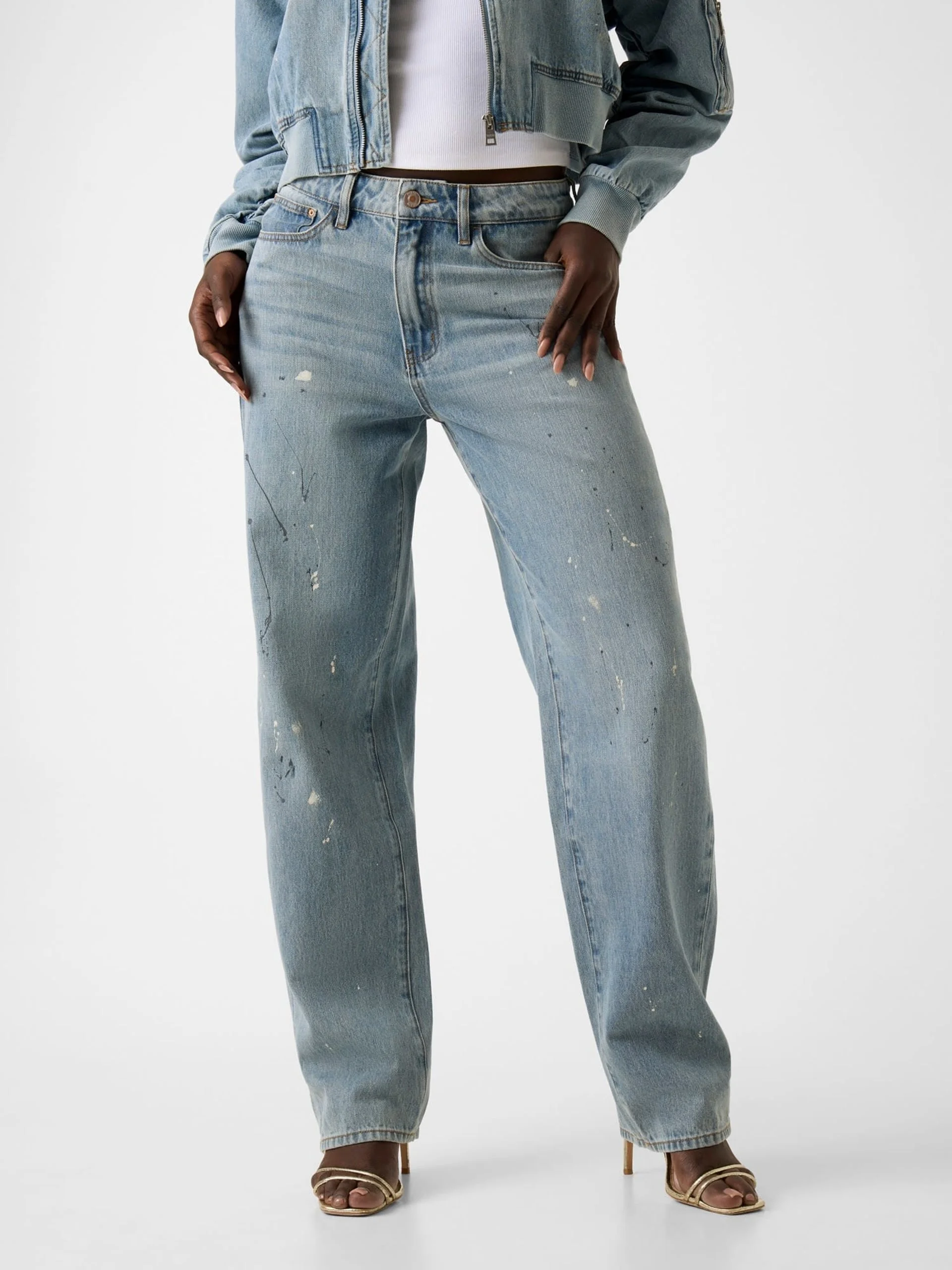 GUESS WOMAN Quần Dài Jeans Nữ - Relaxed Barrel