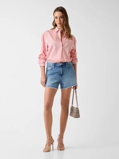GUESS WOMAN Quần Ngắn Jeans Nữ - Relaxed Midi Short