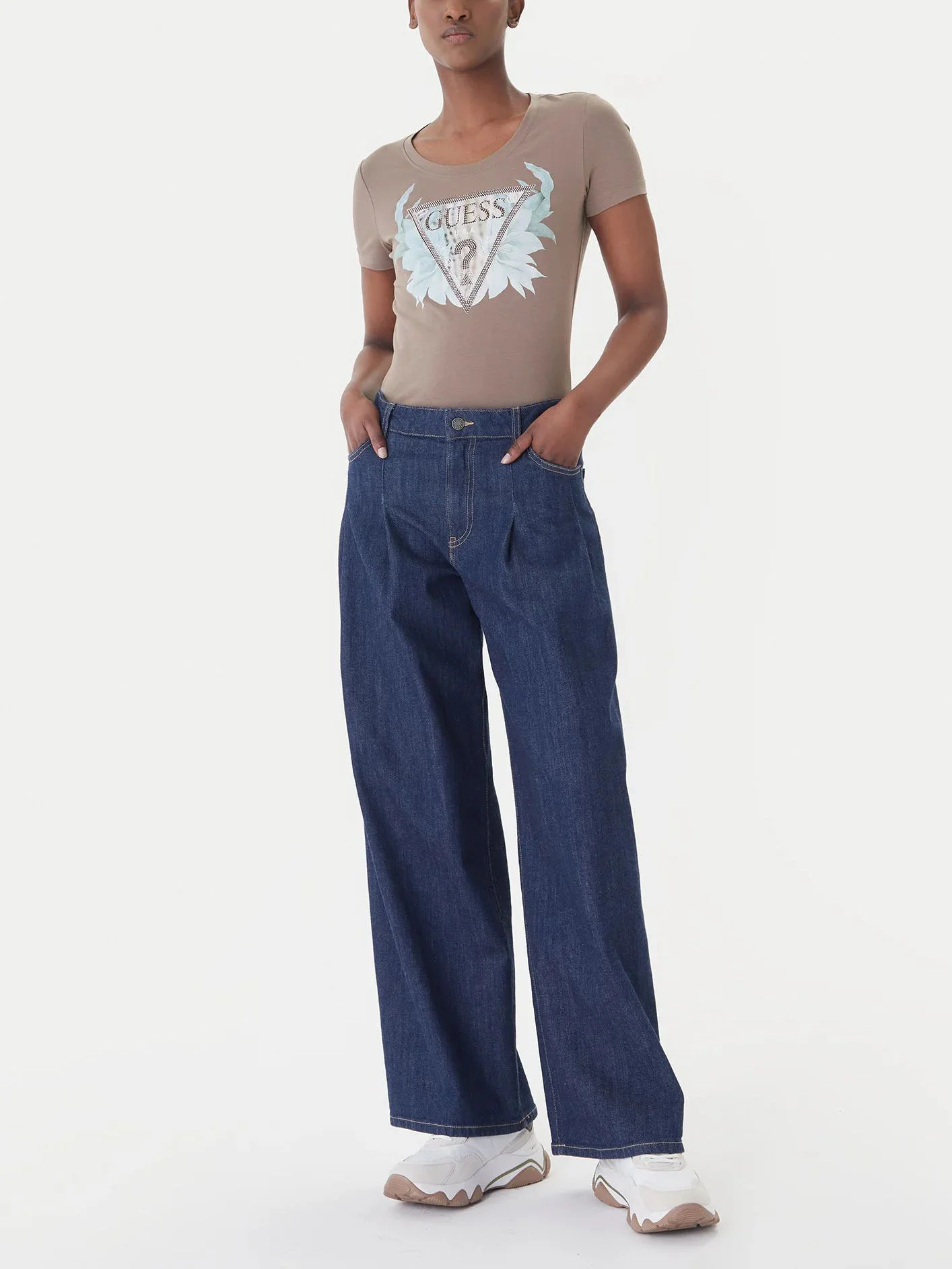GUESS WOMAN Áo Thun Nữ - Ss Cn Flower Triangle Tee